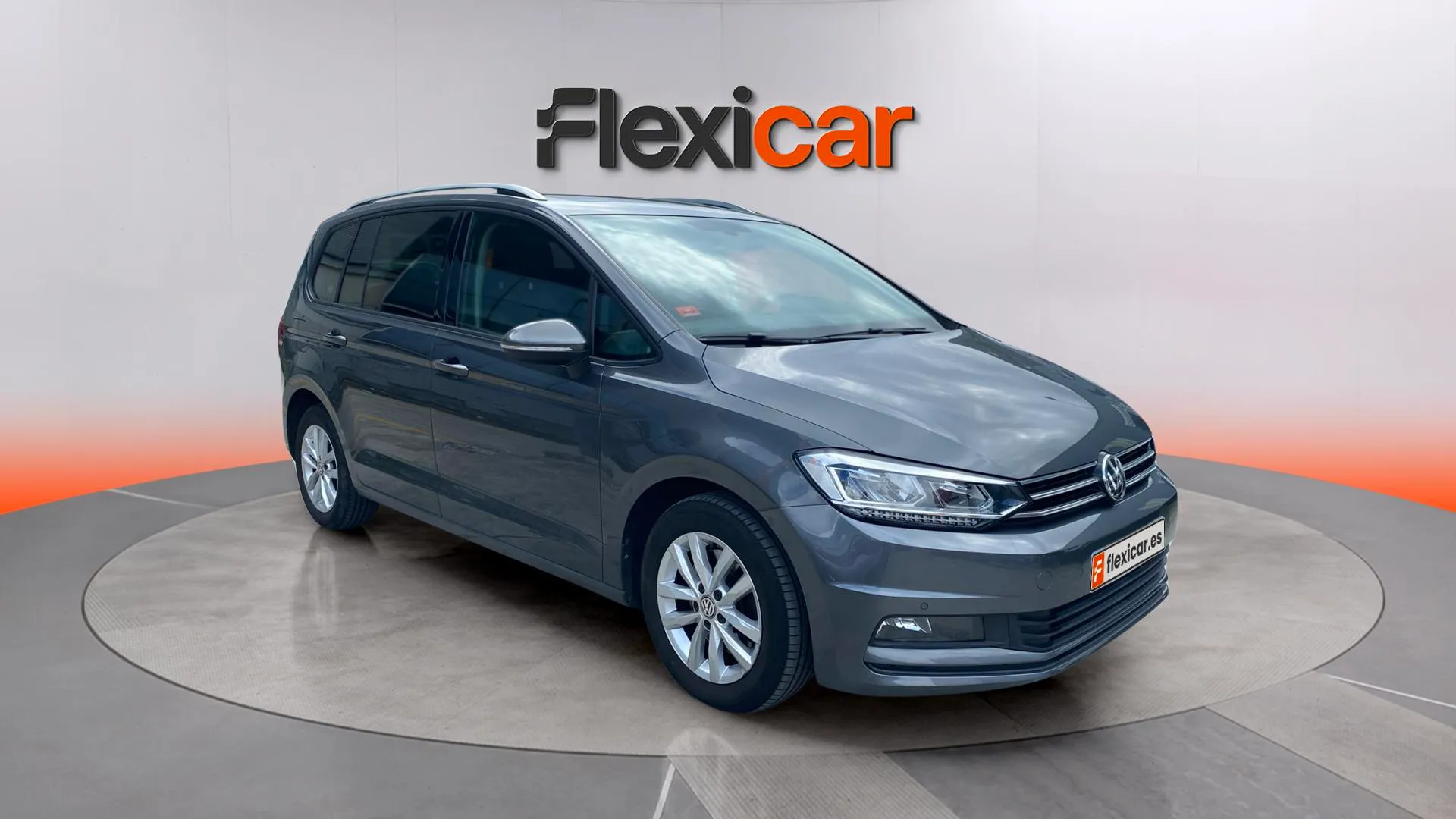 Volkswagen Touran Advance 2.0 TDI