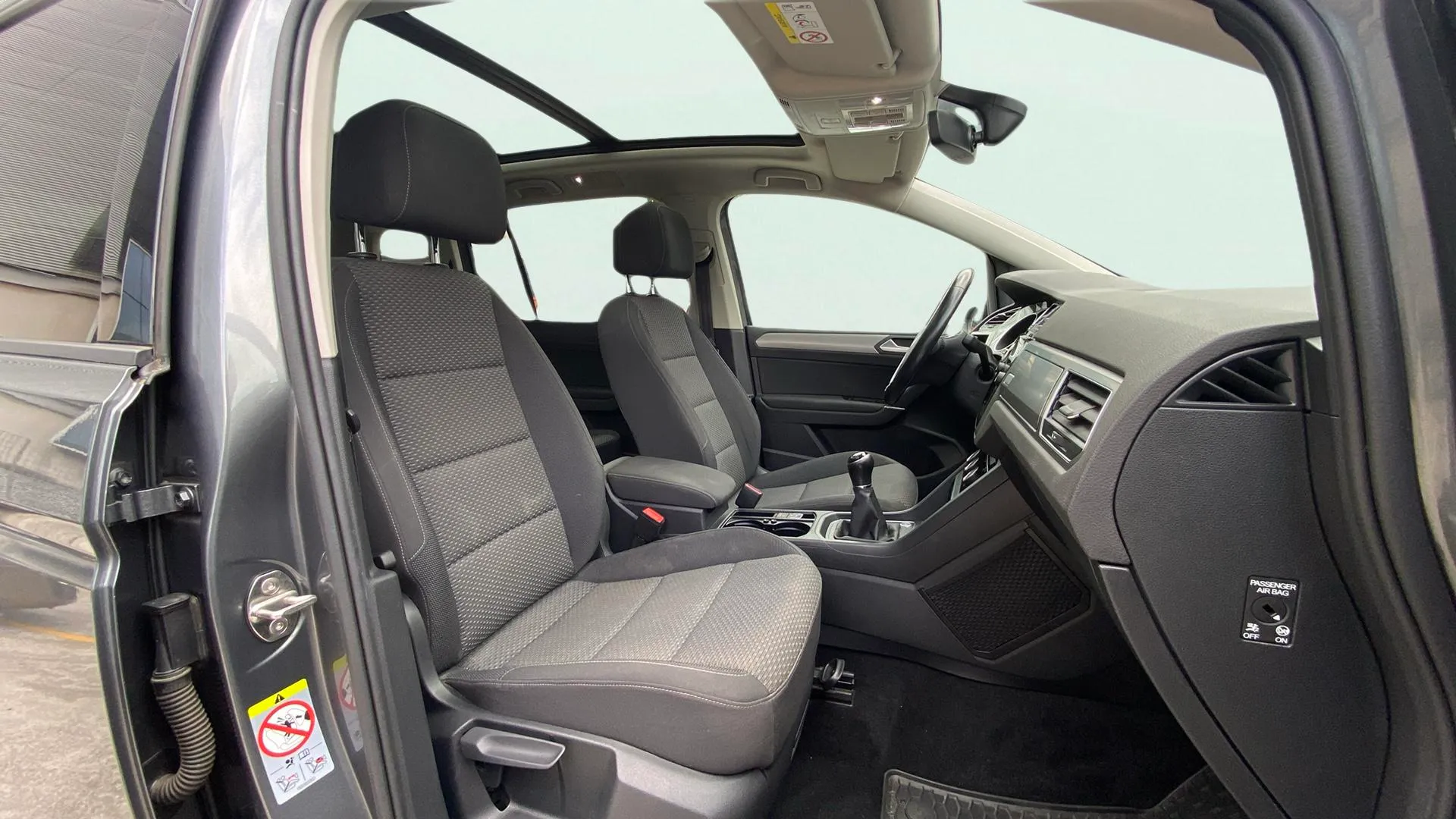 Volkswagen Touran Advance 2.0 TDI - foto 20