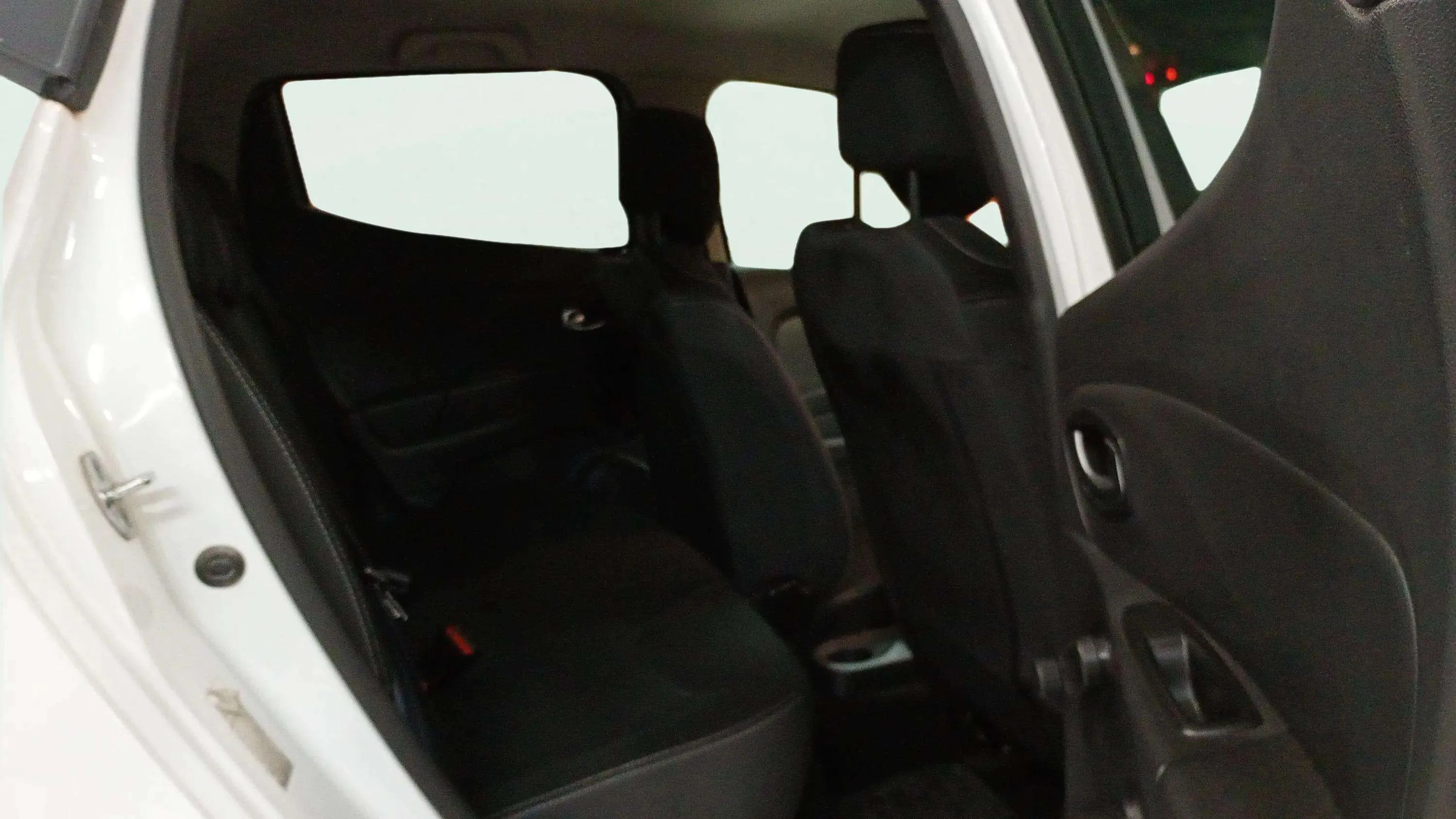 Renault Clio Business dCi -18 - foto 12