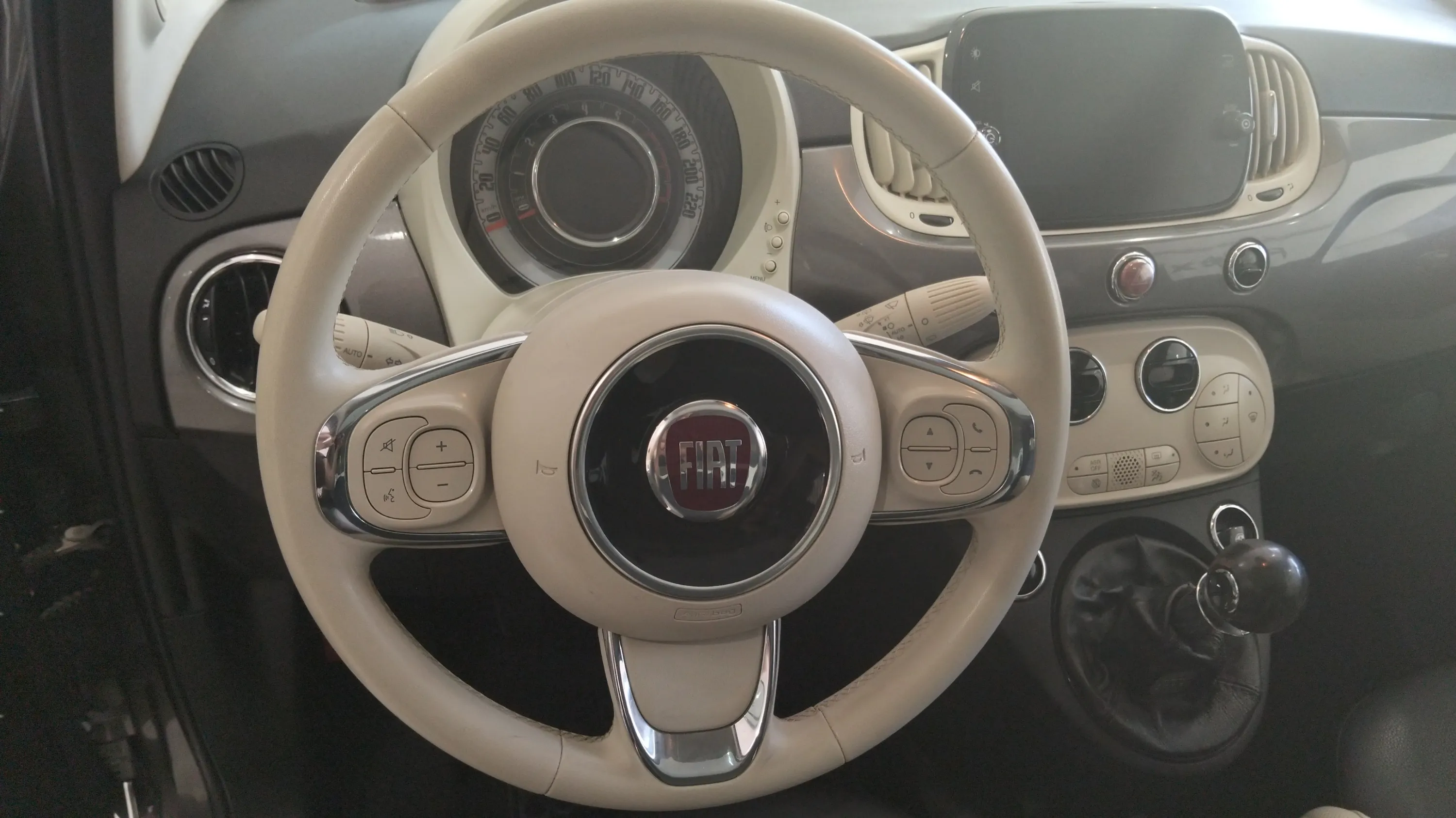 Fiat 500 Dolcevita 1.0 Hybrid - foto 11