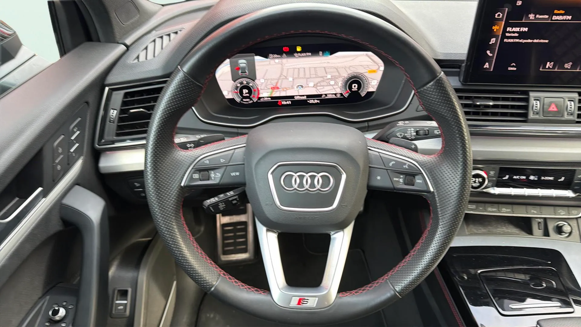 Audi Q5 Black line 40 TDI quattro-ultra - foto 11