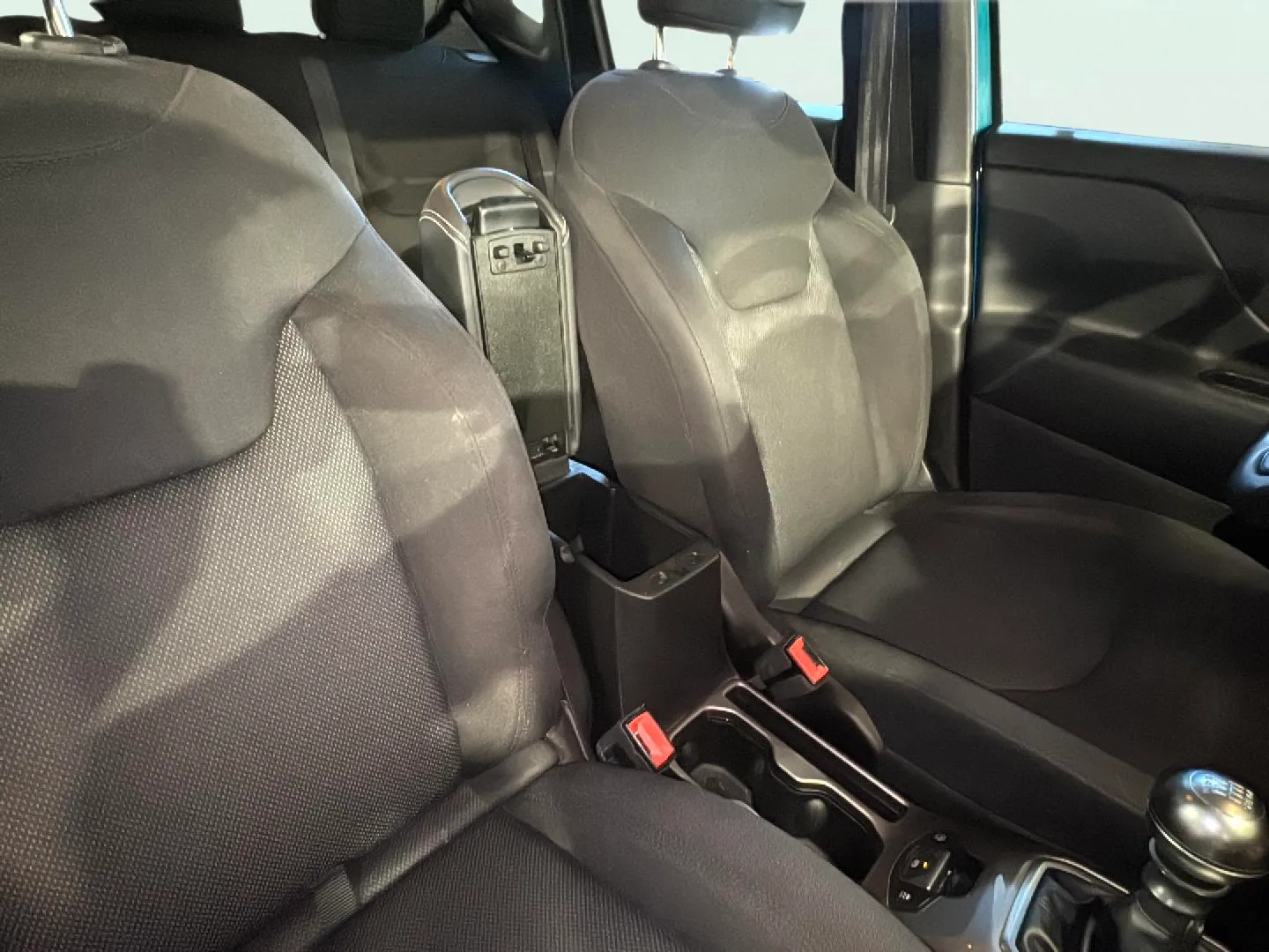 Jeep Renegade Longitude 1.0G 4x2 - foto 29