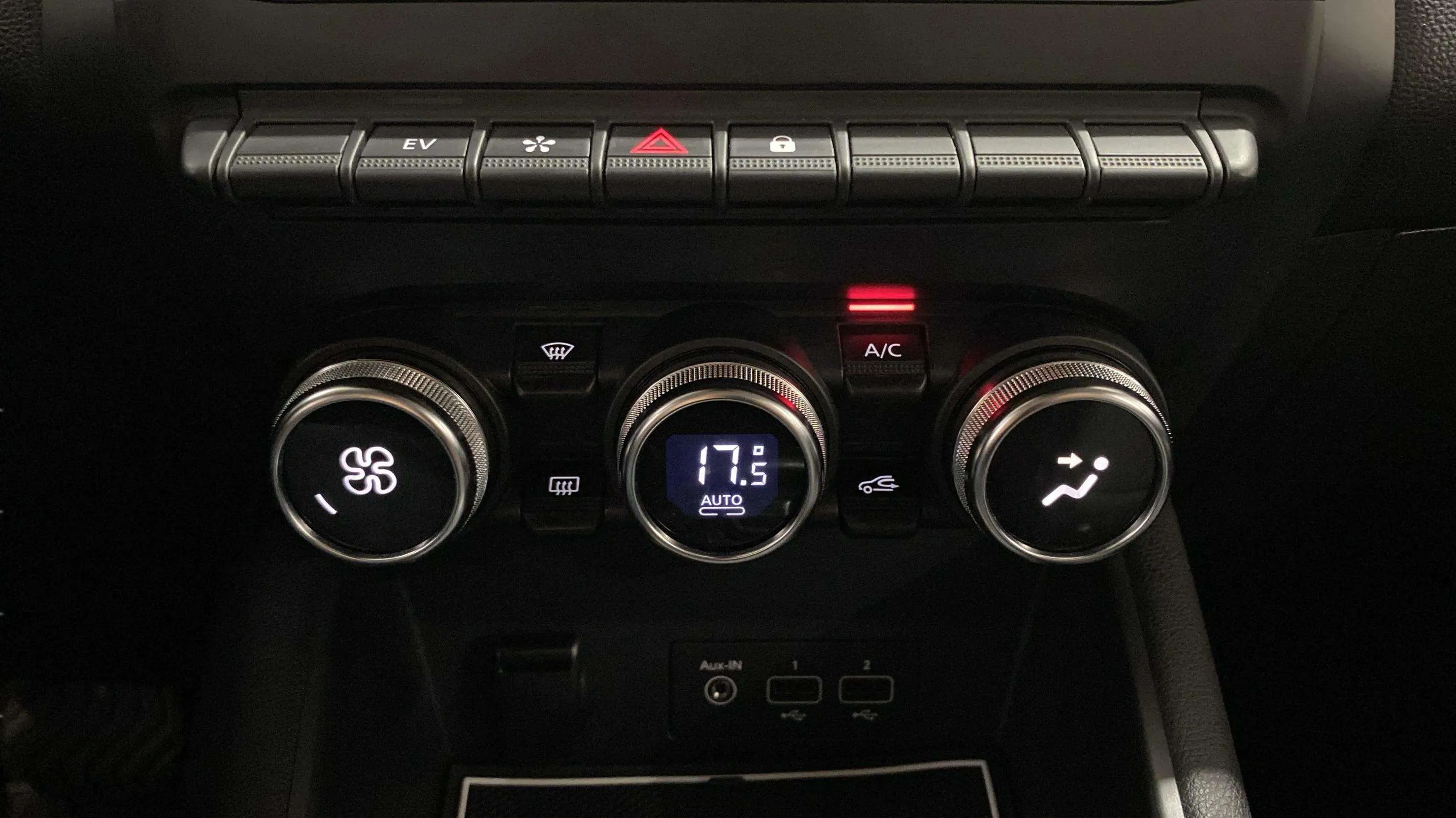 Renault Captur Zen E-Tech Híbrido enchufable - foto 30