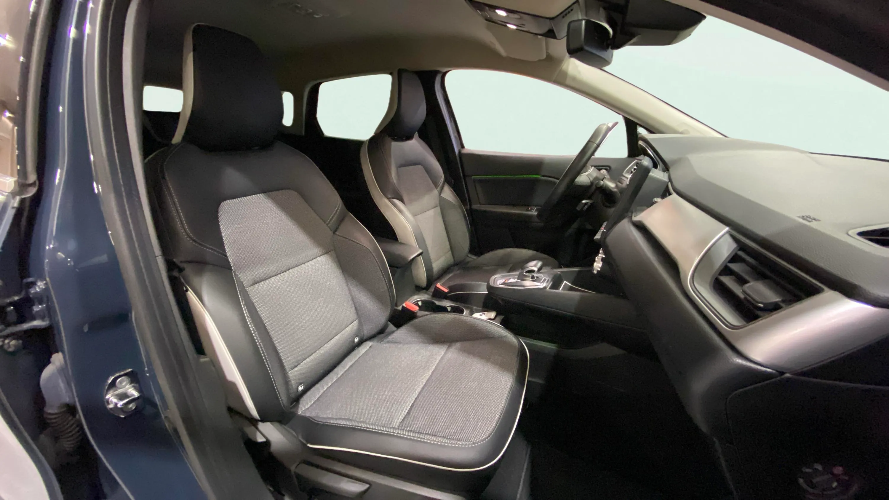 Renault Captur Zen E-Tech Híbrido enchufable - foto 11