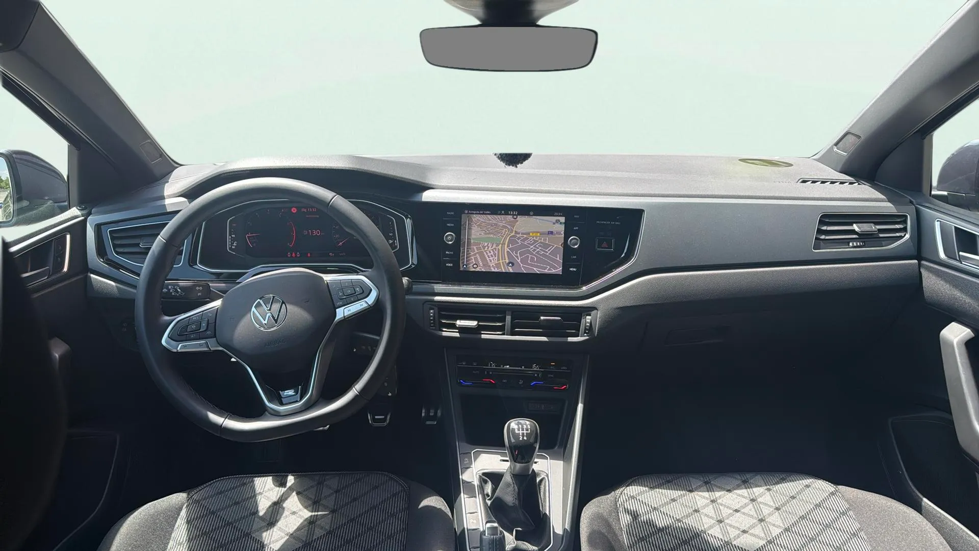 Volkswagen Polo "Más" 1.0 TSI - foto 8