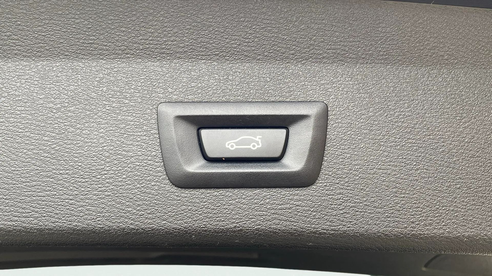BMW X1 xDrive25iA - foto 18