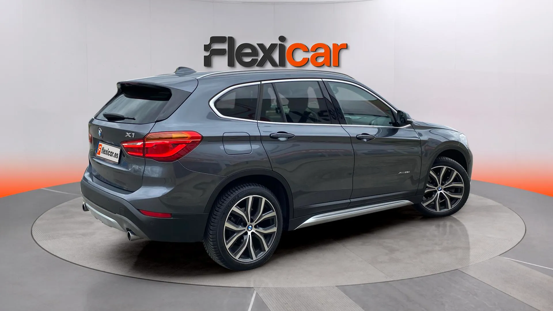 BMW X1 xDrive25iA - foto 7
