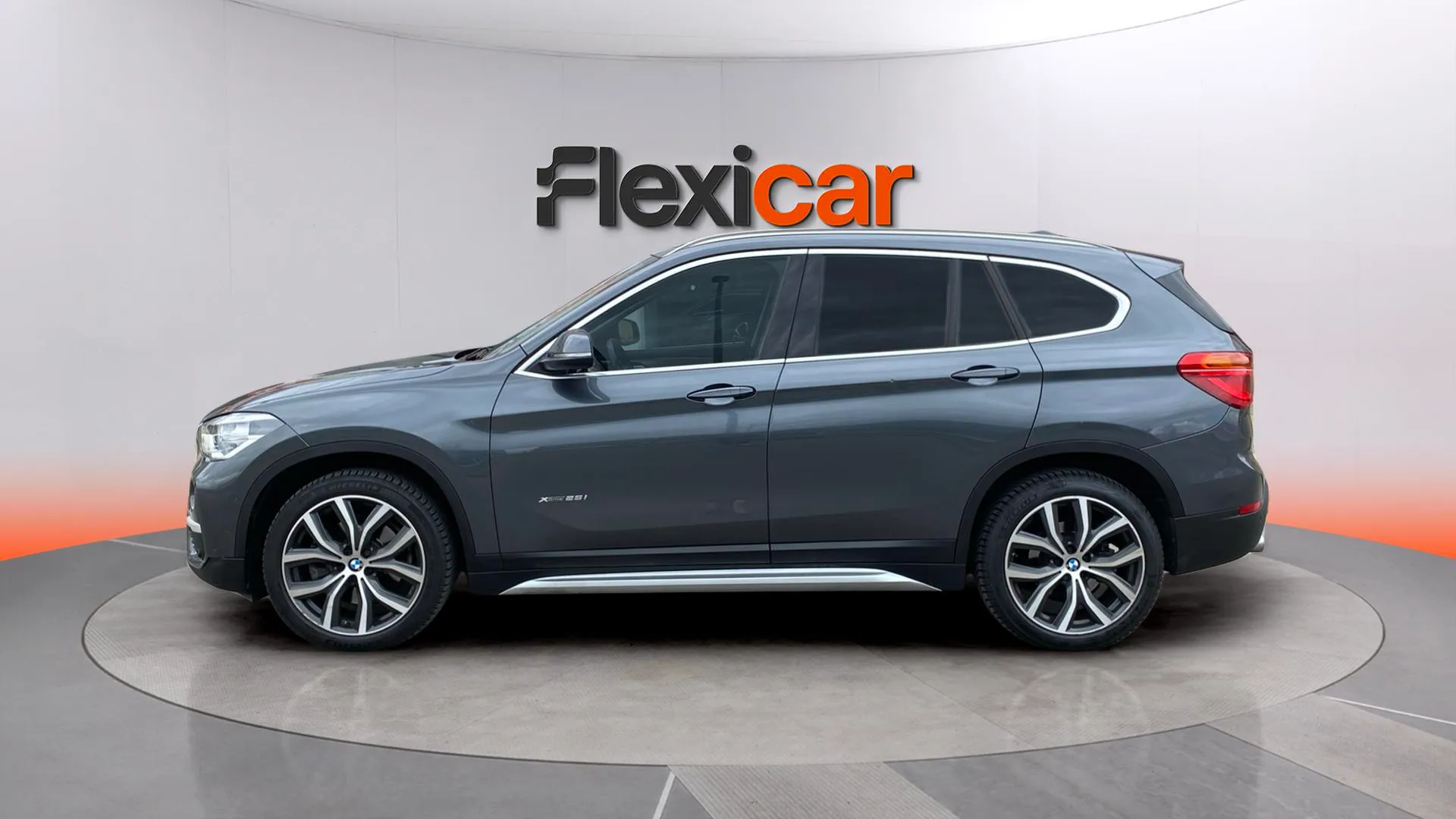 BMW X1 xDrive25iA - foto 4