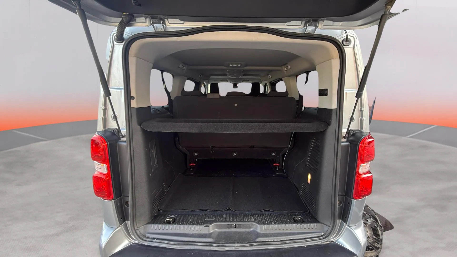 Peugeot Traveller Active 1.5 BlueHDi Long - foto 13