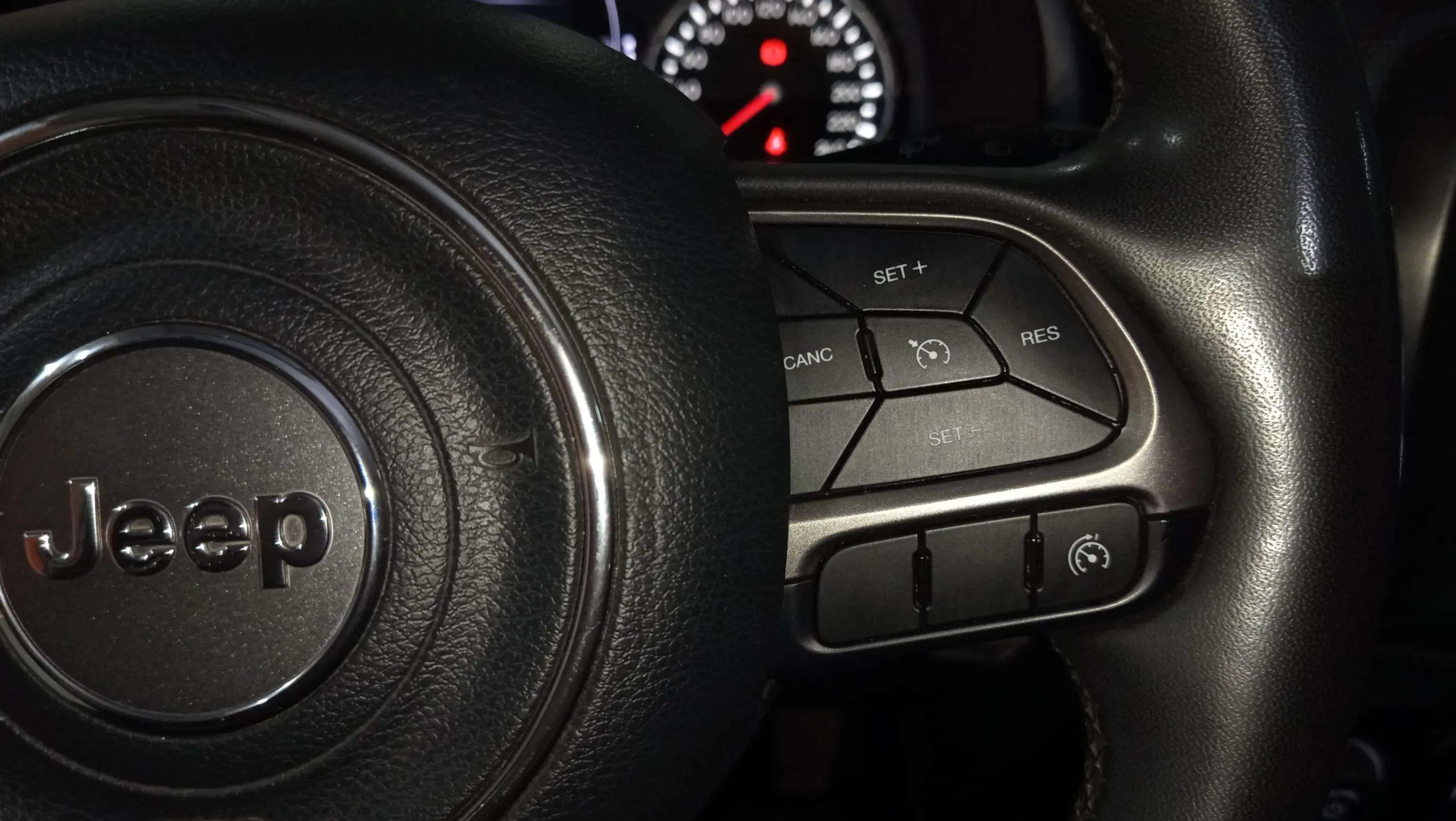 Jeep Renegade Longitude 1.0G 4x2 - foto 22