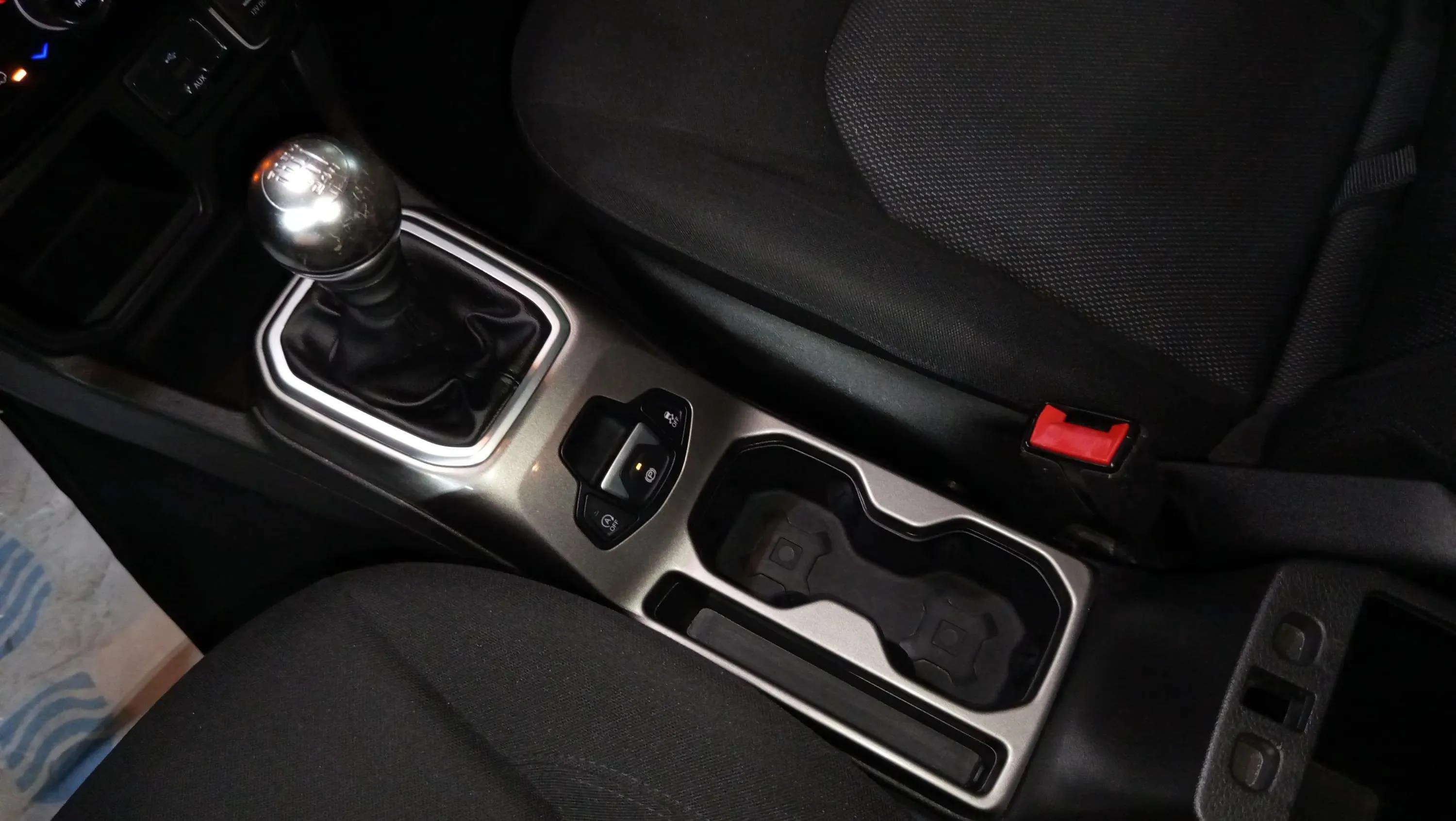 Jeep Renegade Longitude 1.0G 4x2 - foto 19