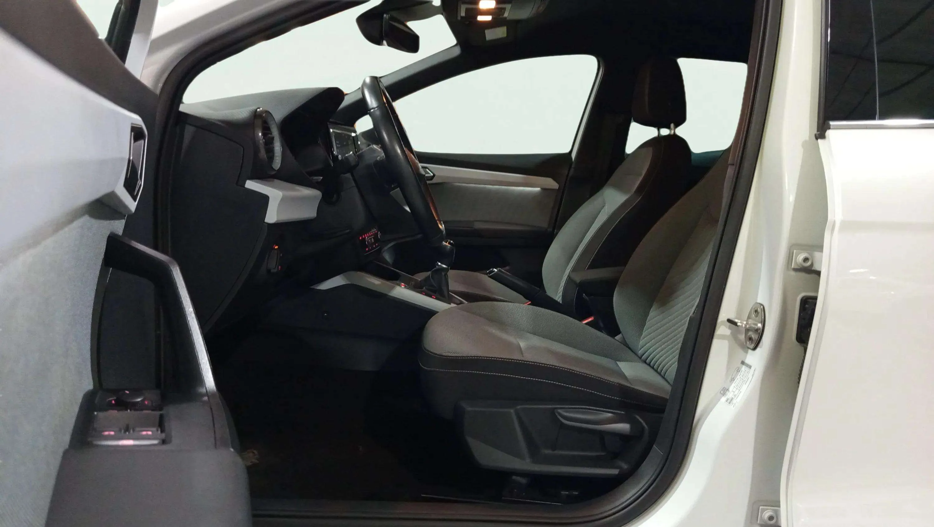 SEAT Ibiza 1.0 TSI Special Edition Xcellence - foto 29