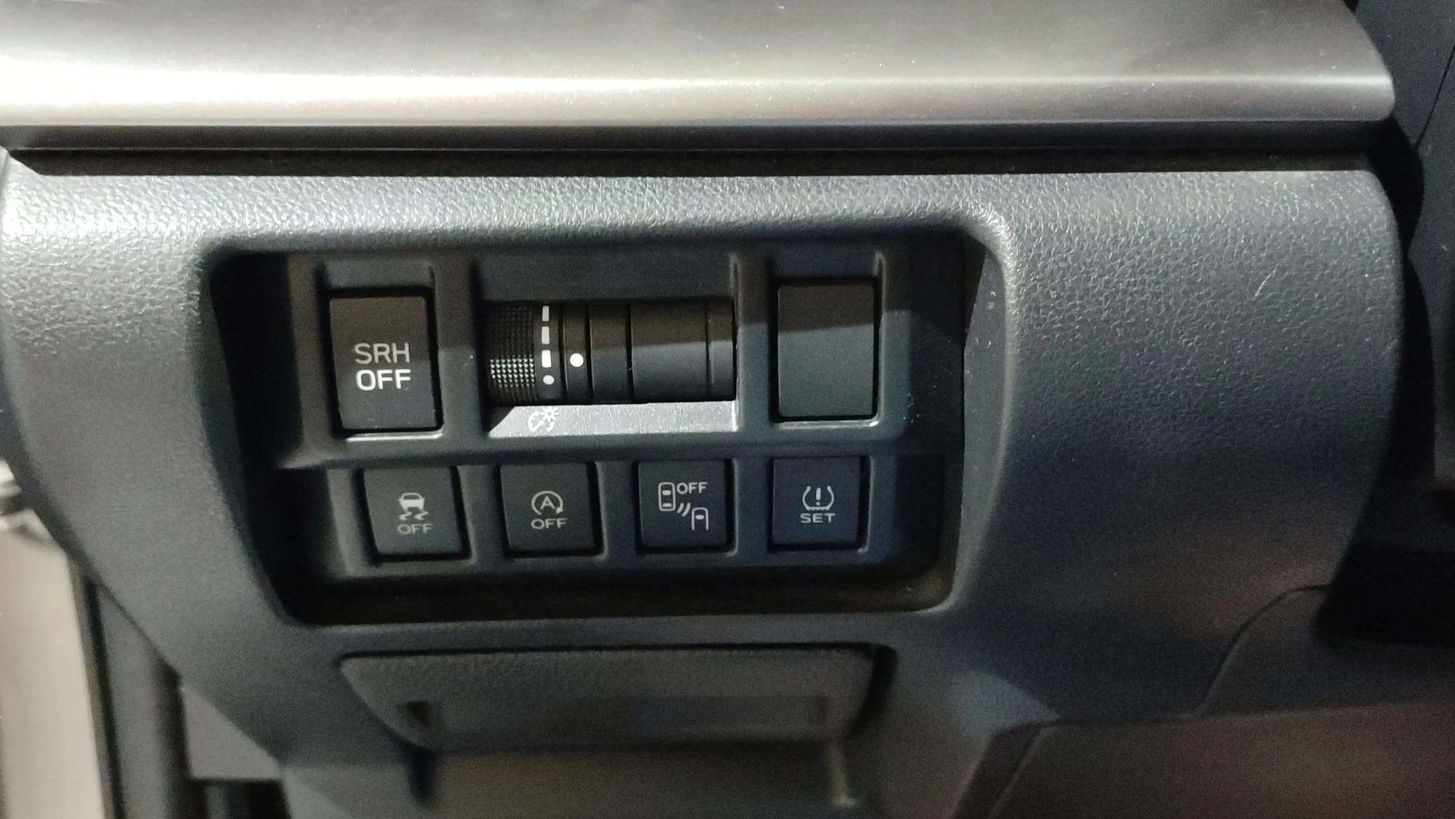 Subaru XV 1.6i Executive Plus - foto 7