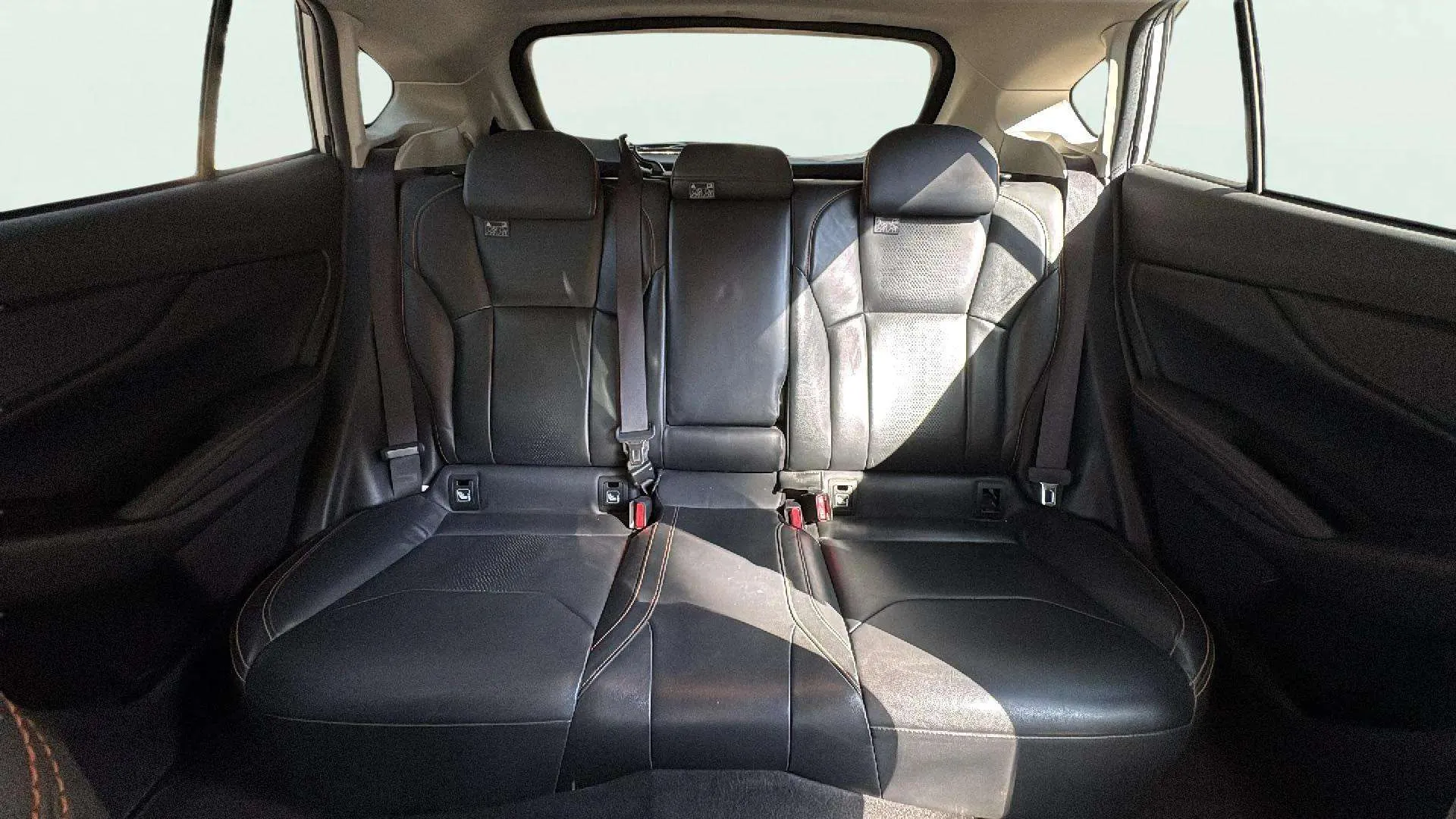 Subaru XV 1.6i Executive Plus - foto 15