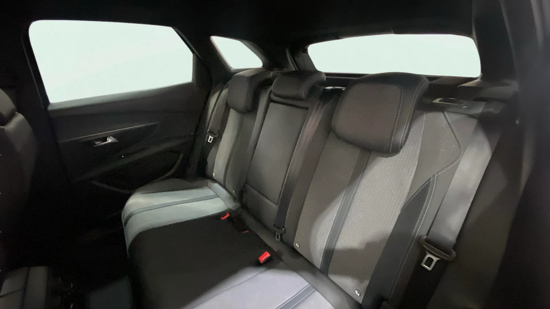 Peugeot 3008 1.2 PureTech Allure Pack - foto 14