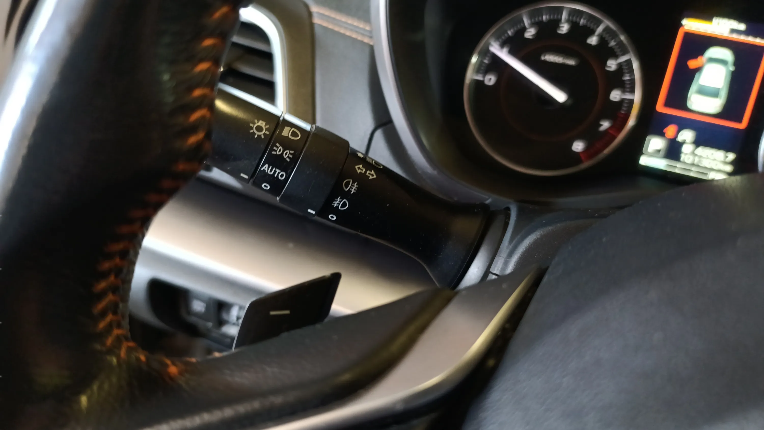 Subaru XV 1.6i Executive Plus - foto 12