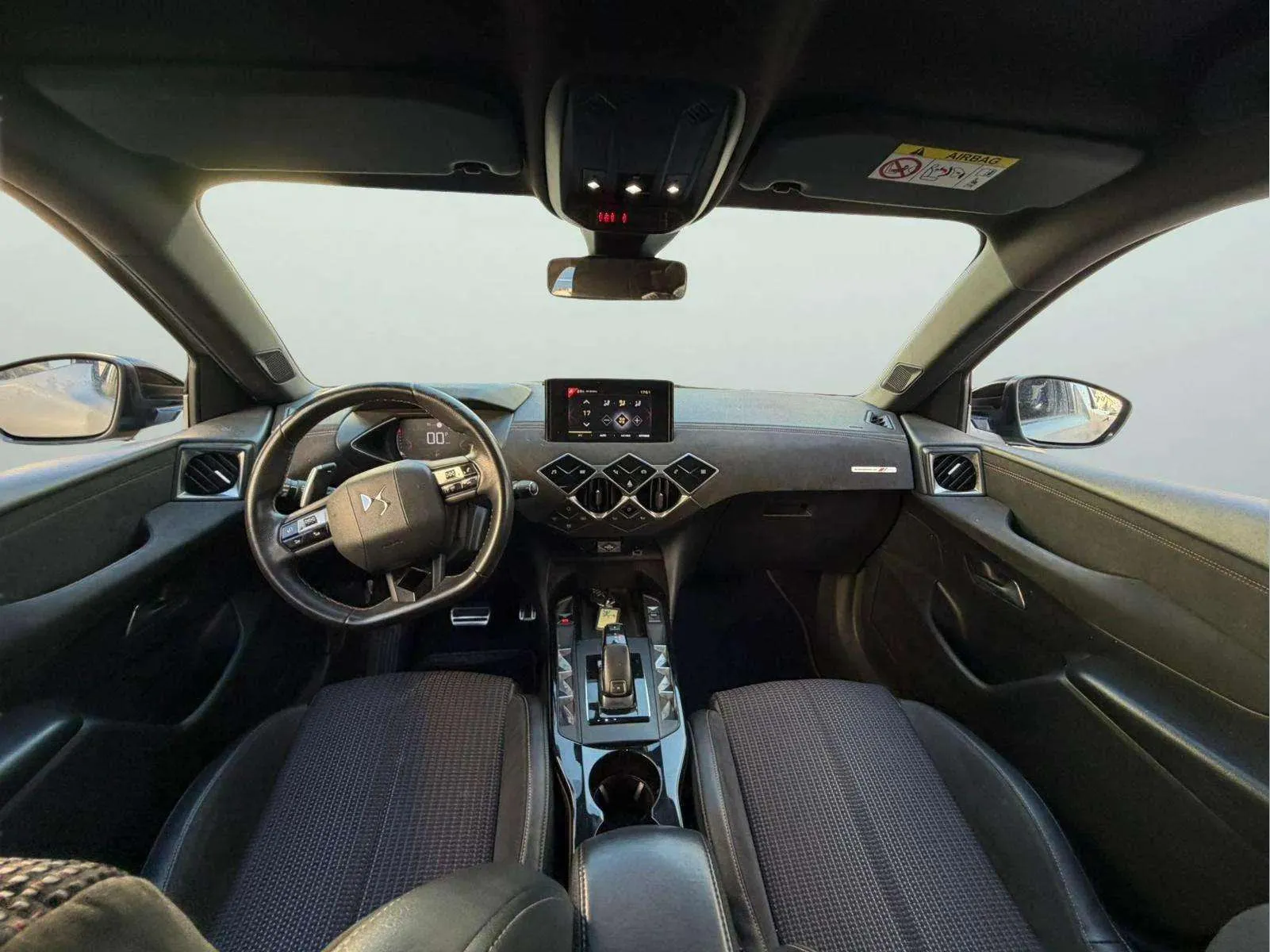 DS DS 3 Crossback PureTech Performance Line+ - foto 8