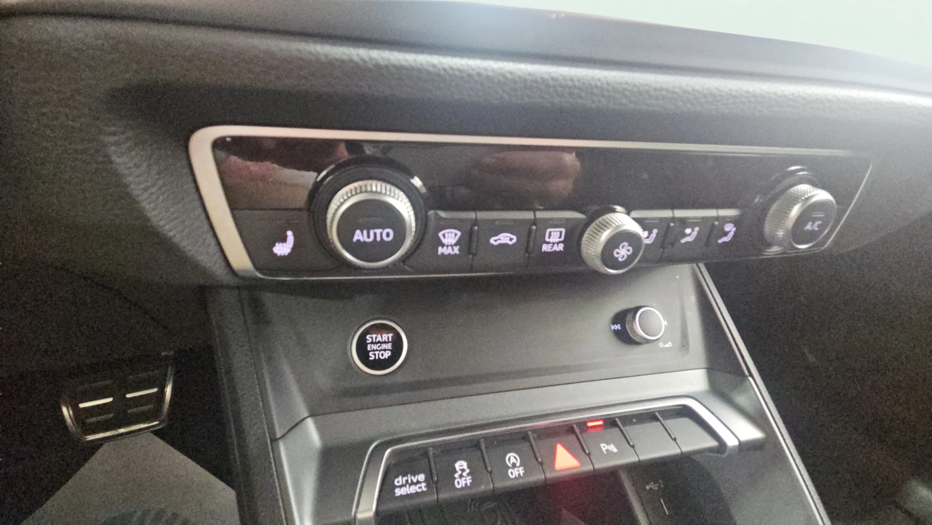 Audi Q3 S line 35 TDI S tronic - foto 14