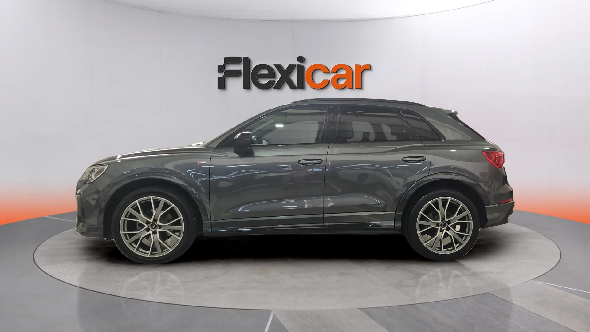 Audi Q3 S line 35 TDI S tronic - foto 4