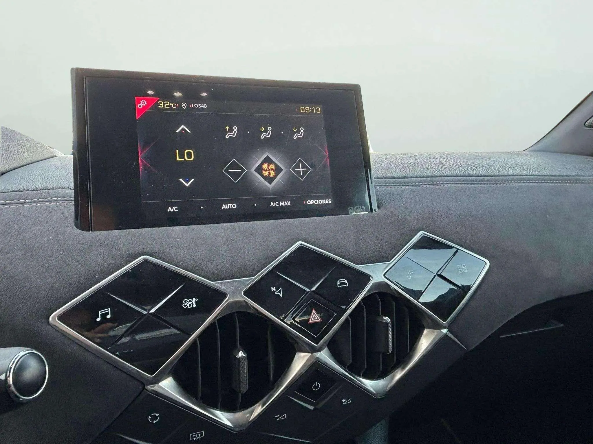 DS DS 3 Crossback PureTech Performance Line+ - foto 13