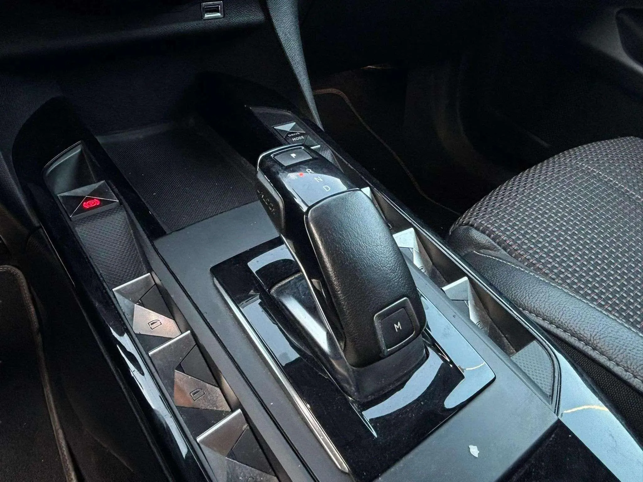 DS DS 3 Crossback PureTech Performance Line+ - foto 10