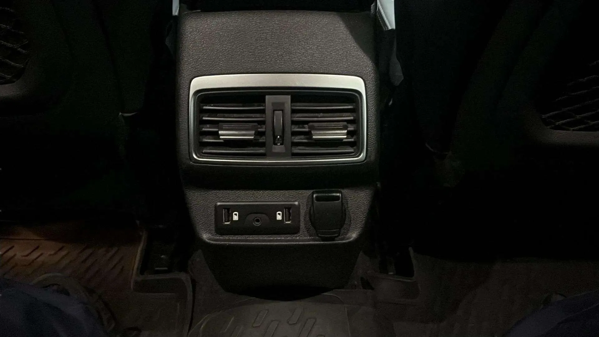 Renault Koleos Zen dCi 175 X-Tronic 4x4 -18 - foto 15