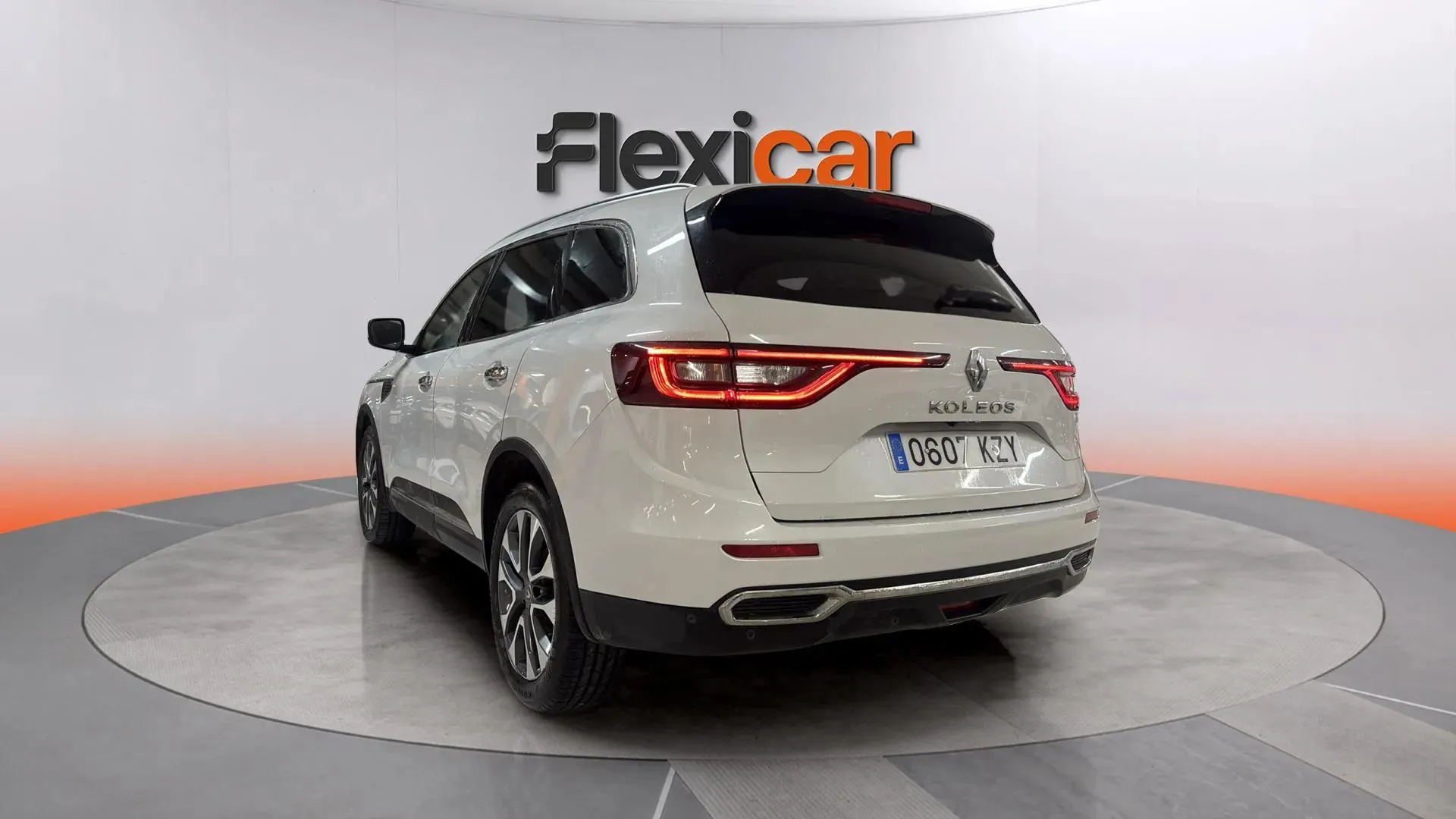 Renault Koleos Zen dCi 175 X-Tronic 4x4 -18 - foto 5