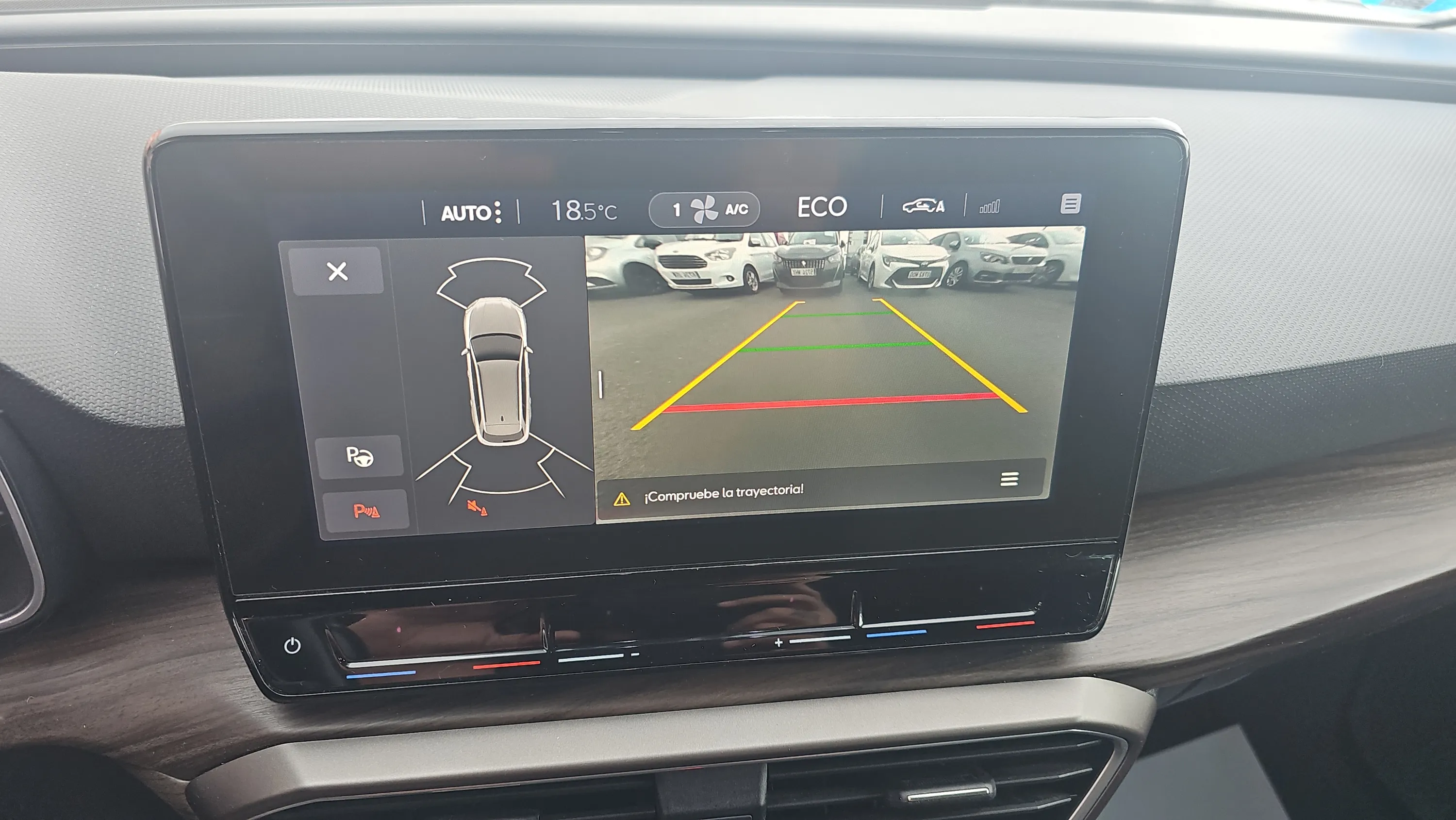 SEAT León SP 1.4 e-Hybrid DSG Xcellence Go XL - foto 13