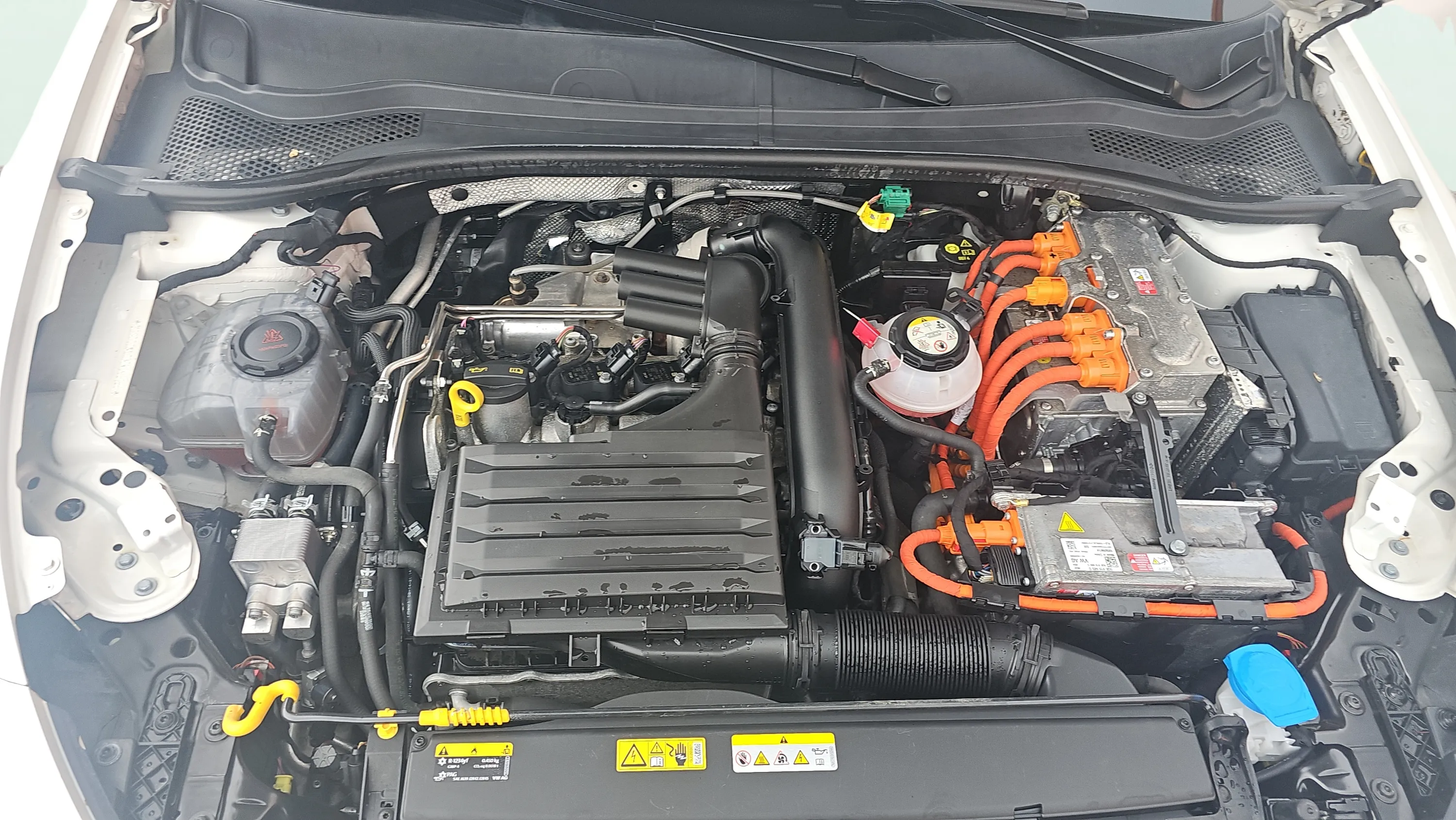 SEAT León SP 1.4 e-Hybrid DSG Xcellence Go XL - foto 21