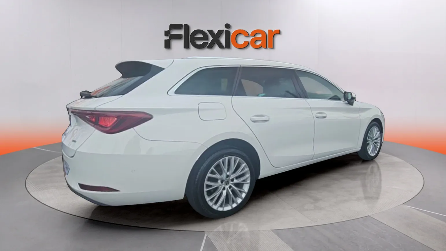 SEAT León SP 1.4 e-Hybrid DSG Xcellence Go XL - foto 3