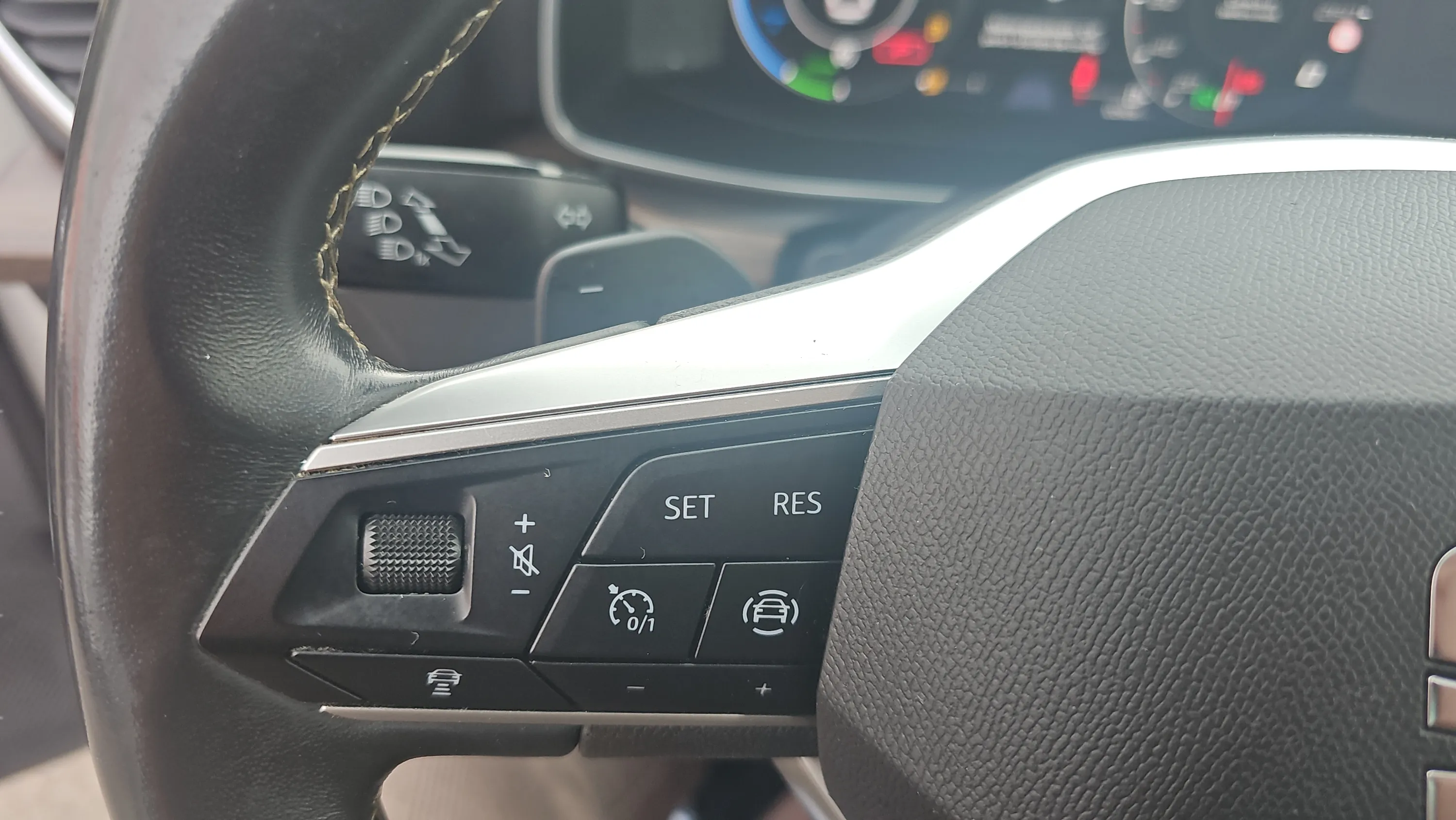 SEAT León SP 1.4 e-Hybrid DSG Xcellence Go XL - foto 22