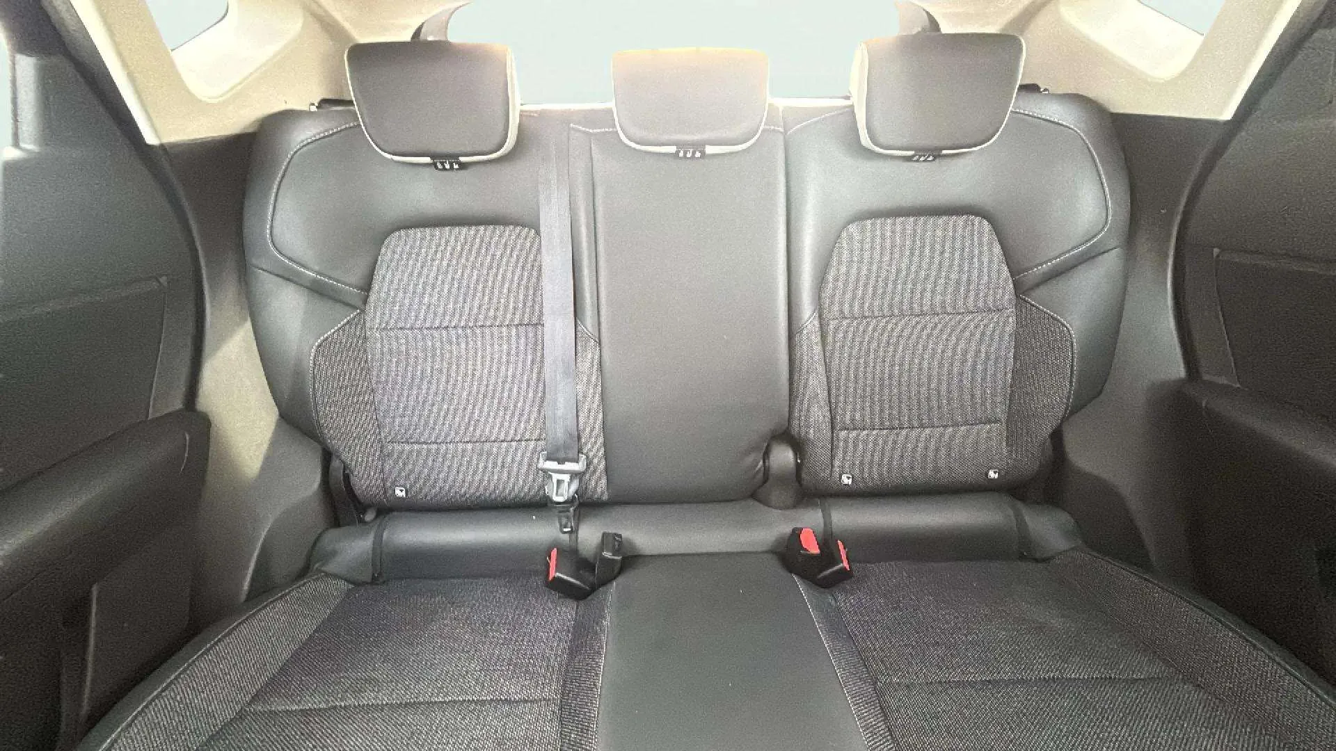Renault Captur Intens E-Tech híbrido enchufable - foto 19