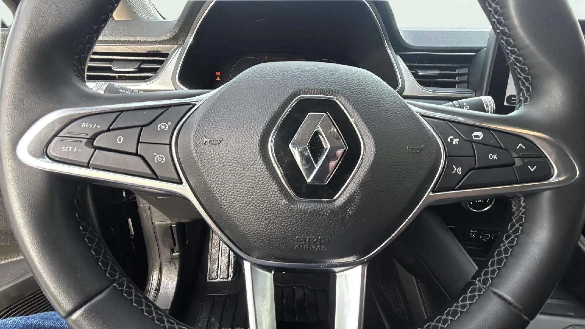 Renault Captur Intens E-Tech híbrido enchufable - foto 22