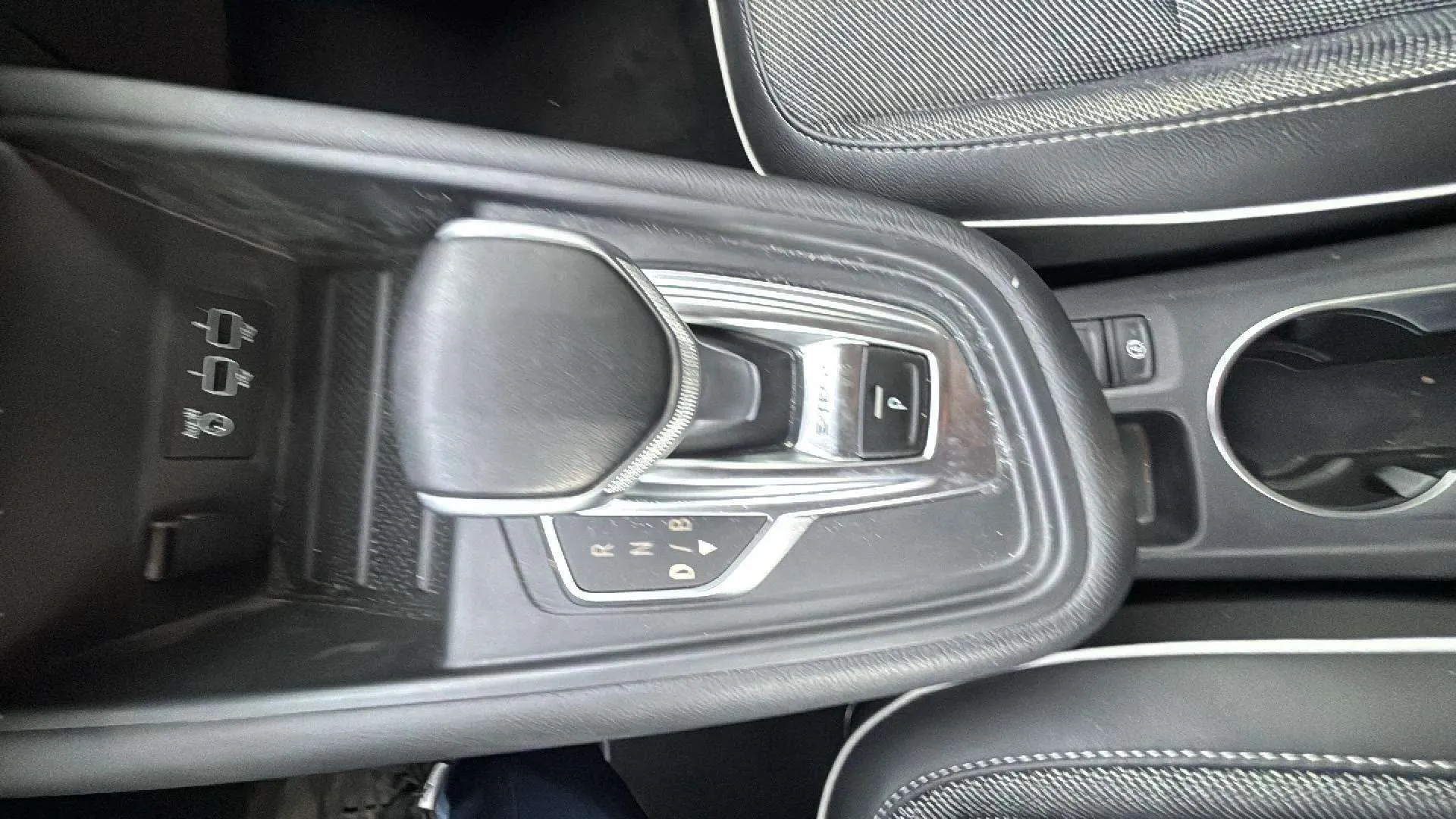 Renault Captur Intens E-Tech híbrido enchufable - foto 23