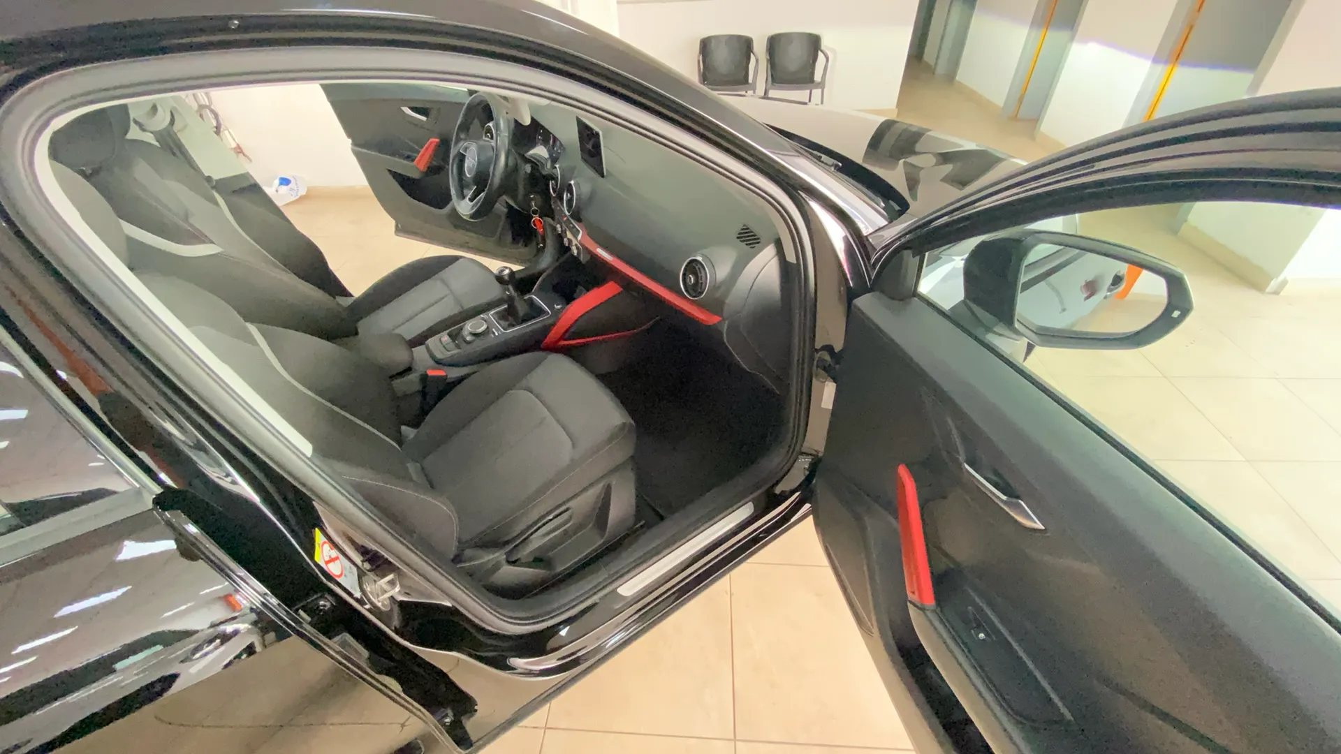 Audi Q2 Advanced 30 TFSI - foto 9