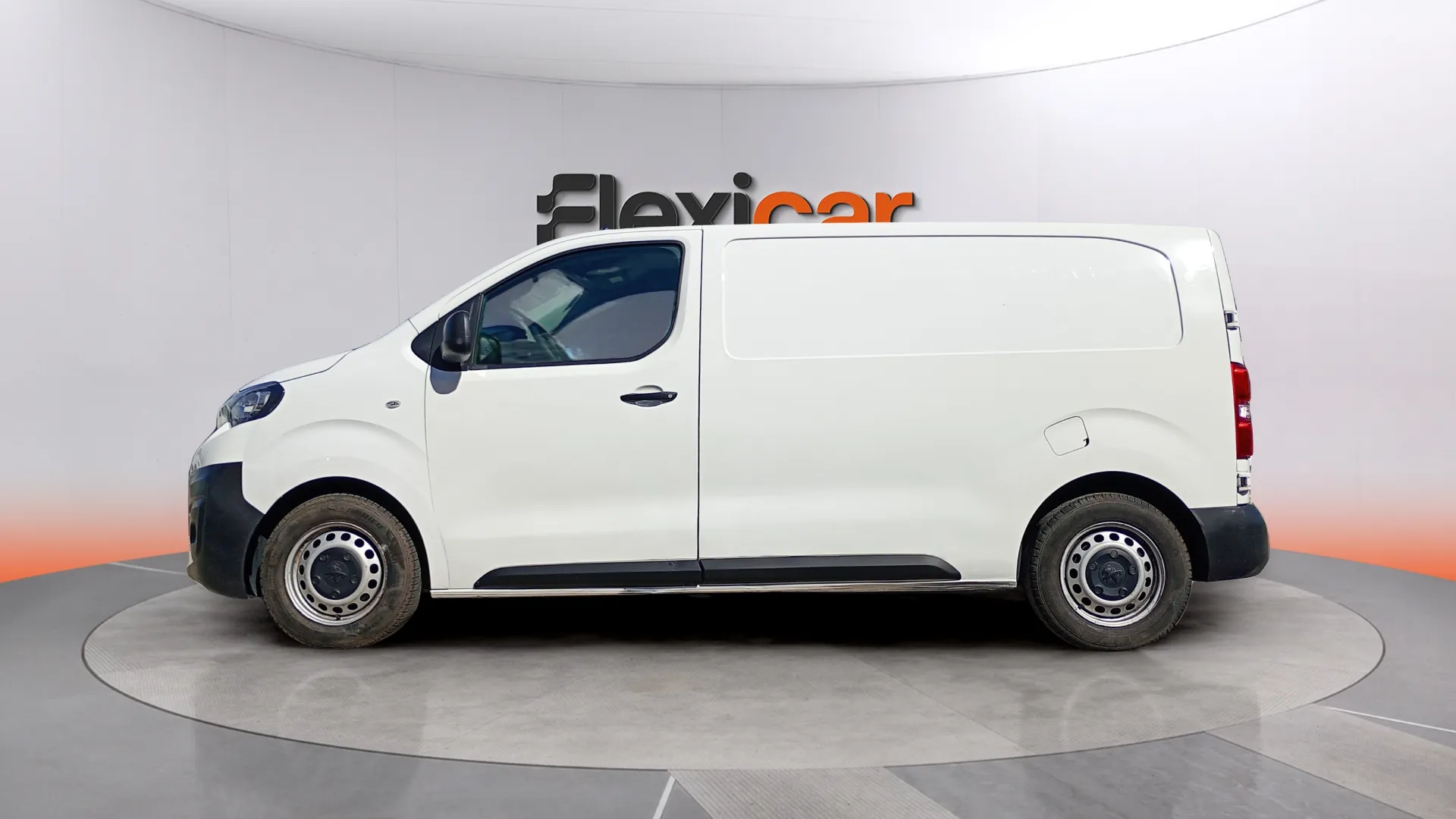 Peugeot Expert Furgón Pro 2.0 BlueHDi 120 Compact - foto 4