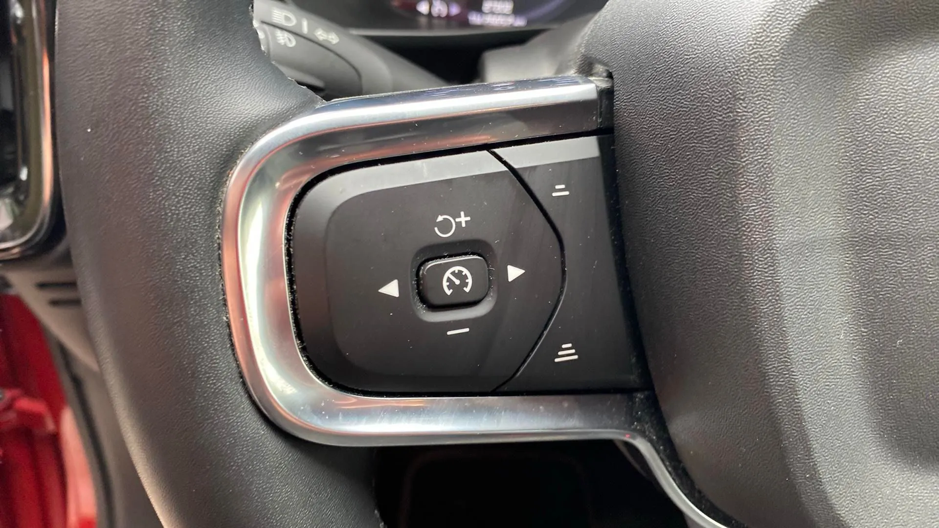 Volvo XC40 1.5 T2 Essential - foto 13