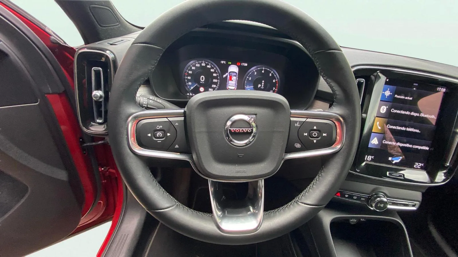 Volvo XC40 1.5 T2 Essential - foto 11