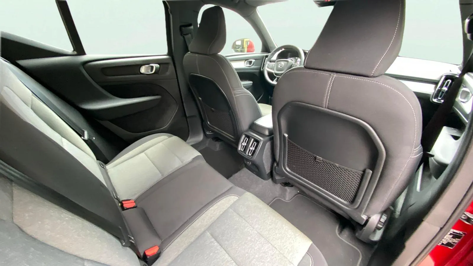 Volvo XC40 1.5 T2 Essential - foto 25