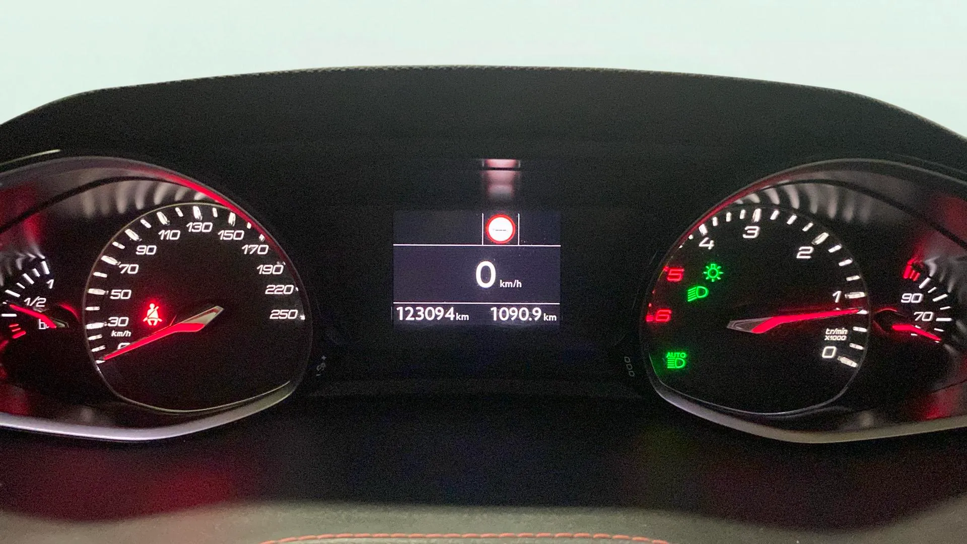 Peugeot 308 SW GT Line 2.0 BlueHDi - foto 14