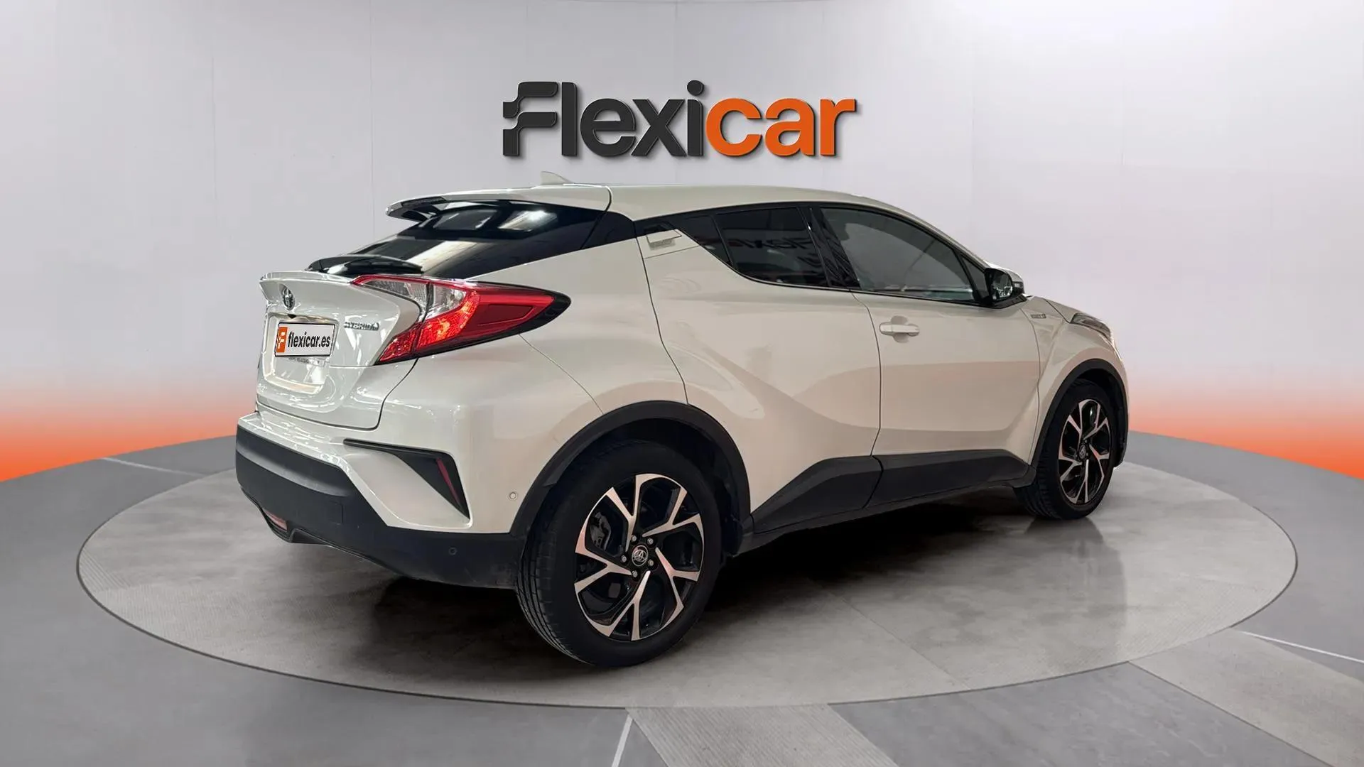 Toyota C-HR 1.8 125H Active - foto 7