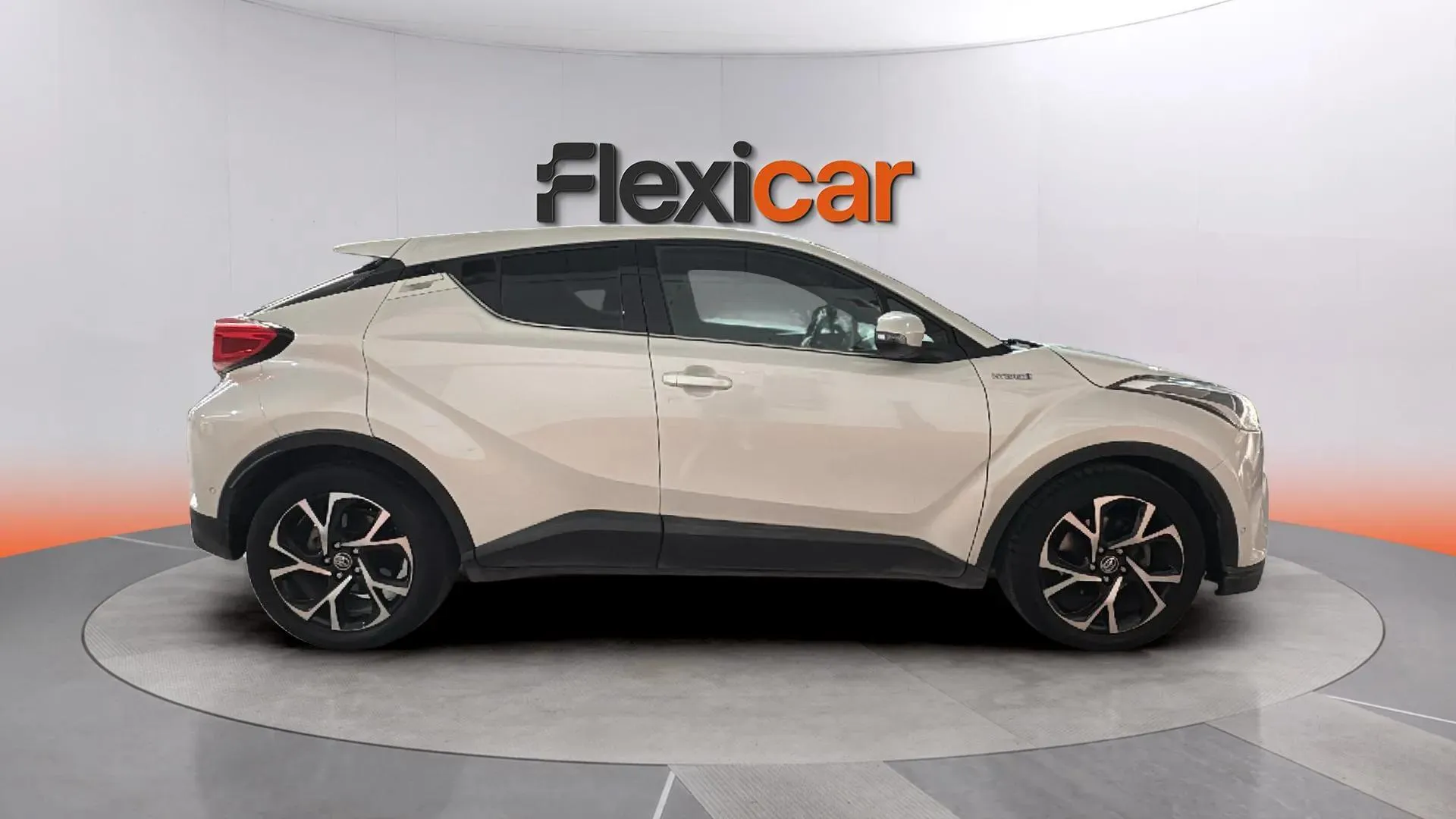 Toyota C-HR 1.8 125H Active - foto 8