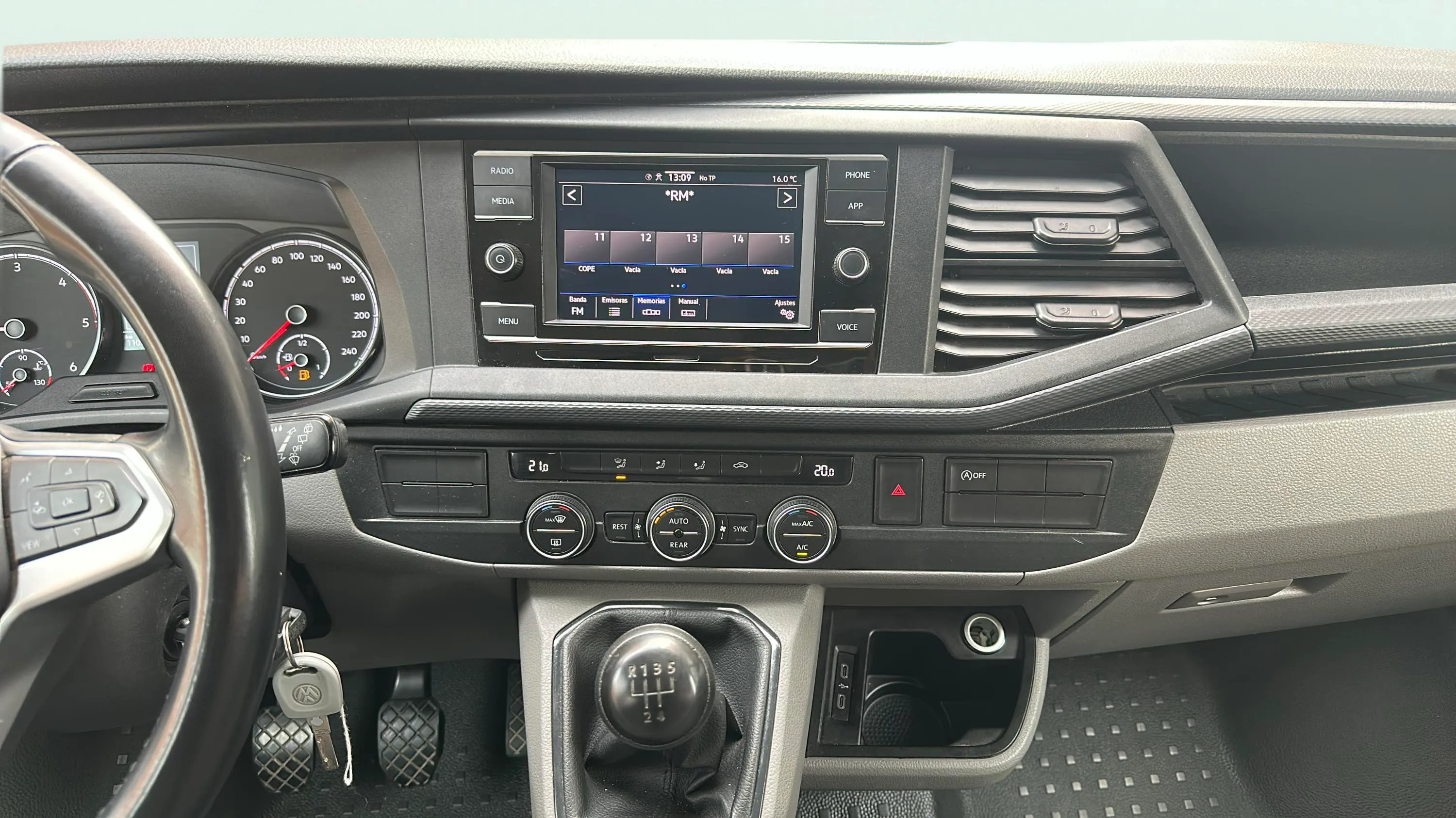 Volkswagen Caravelle Origin Corta 2.0 TDI BMT - foto 13