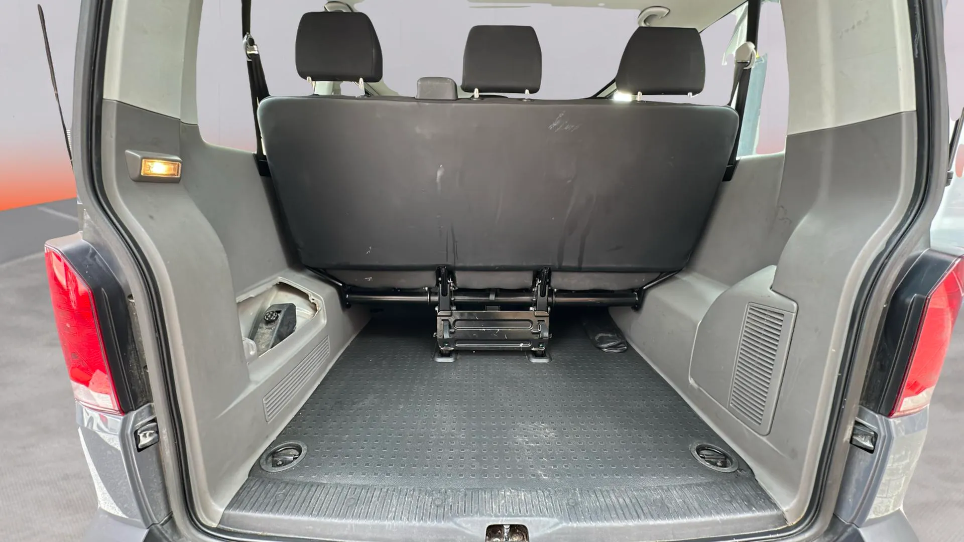 Volkswagen Caravelle Origin Corta 2.0 TDI BMT - foto 16