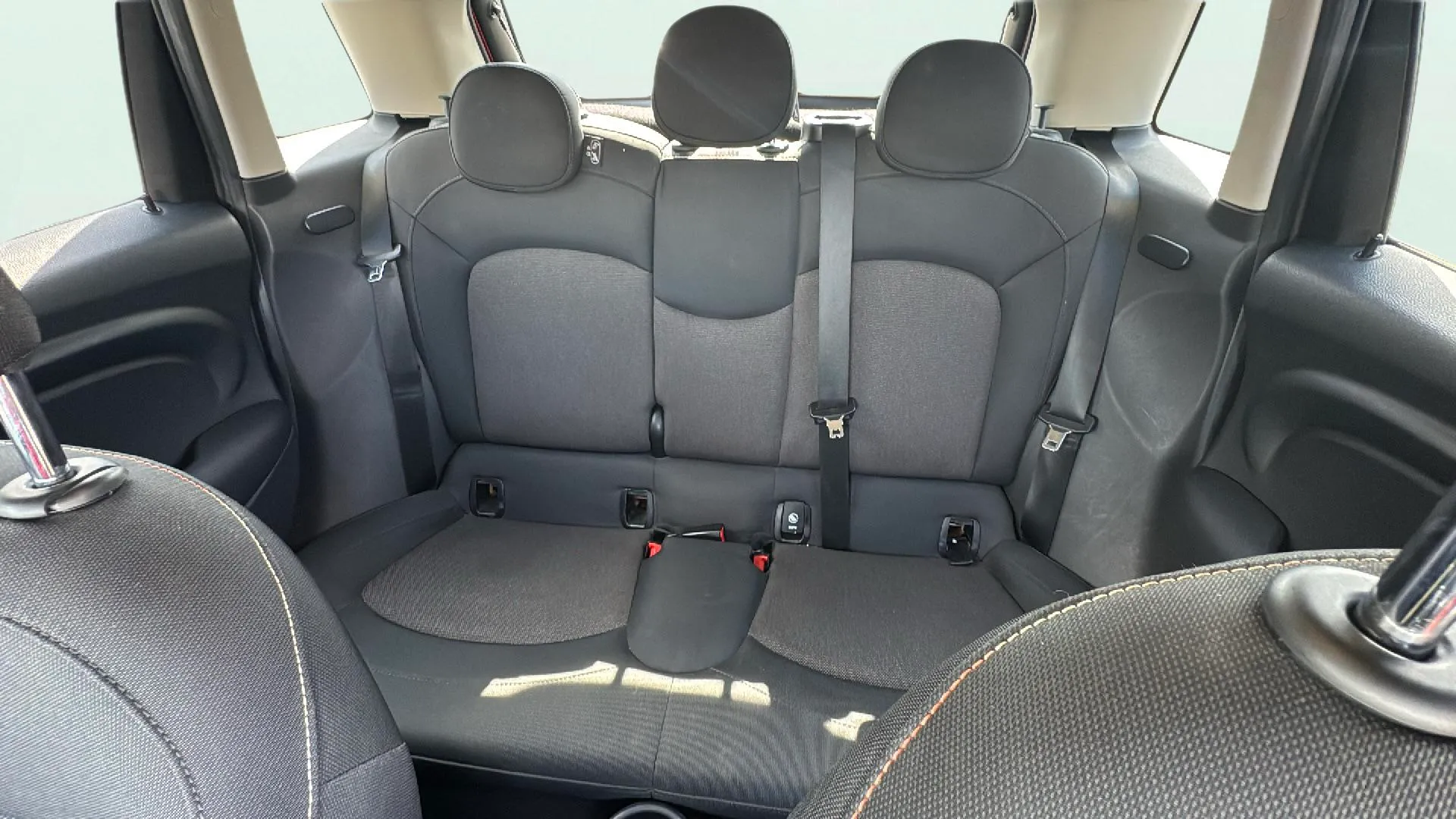 MINI Cooper One - foto 17