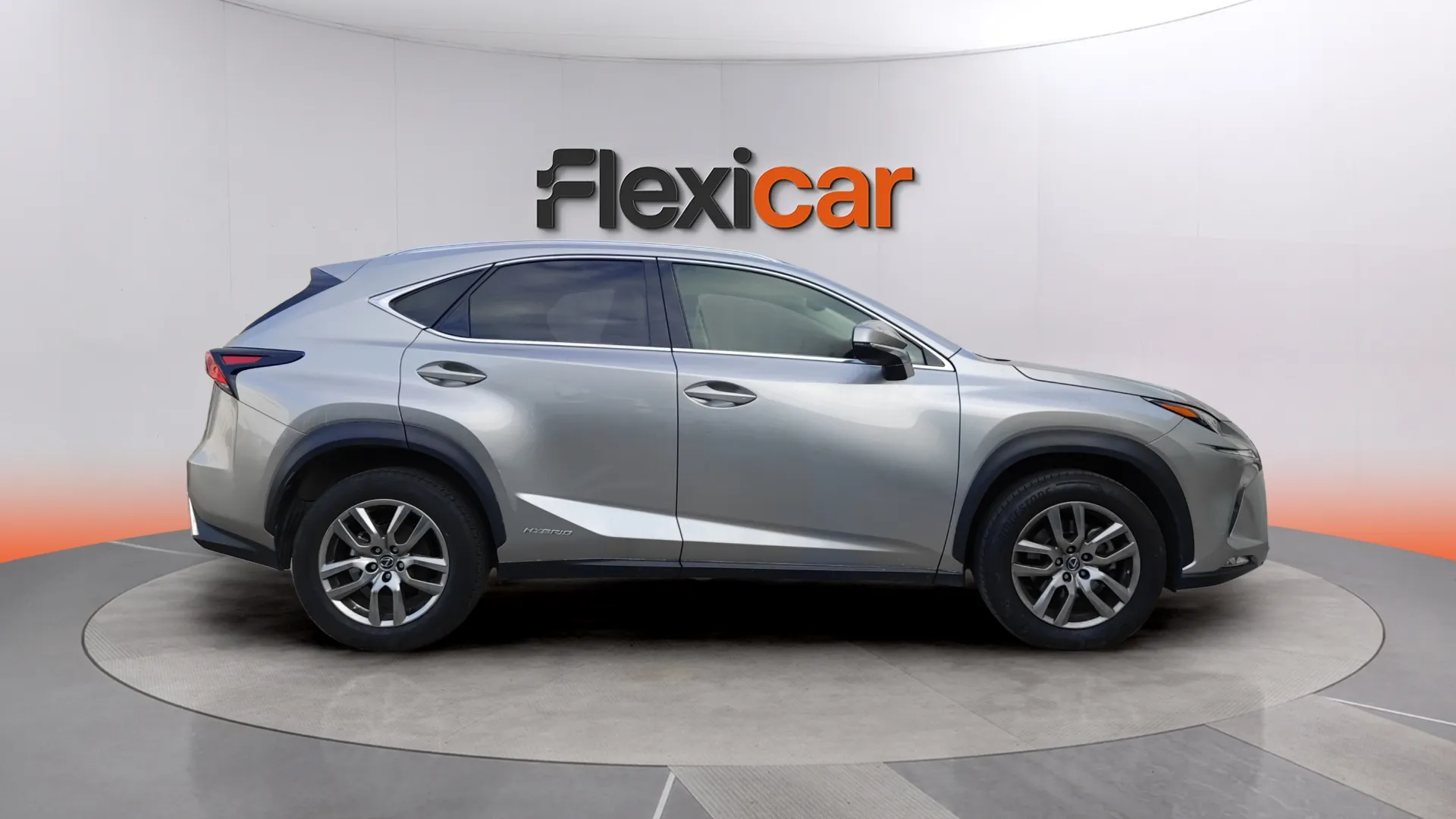 Lexus NX 2.5 300h Executive Navigation 4WD - foto 5