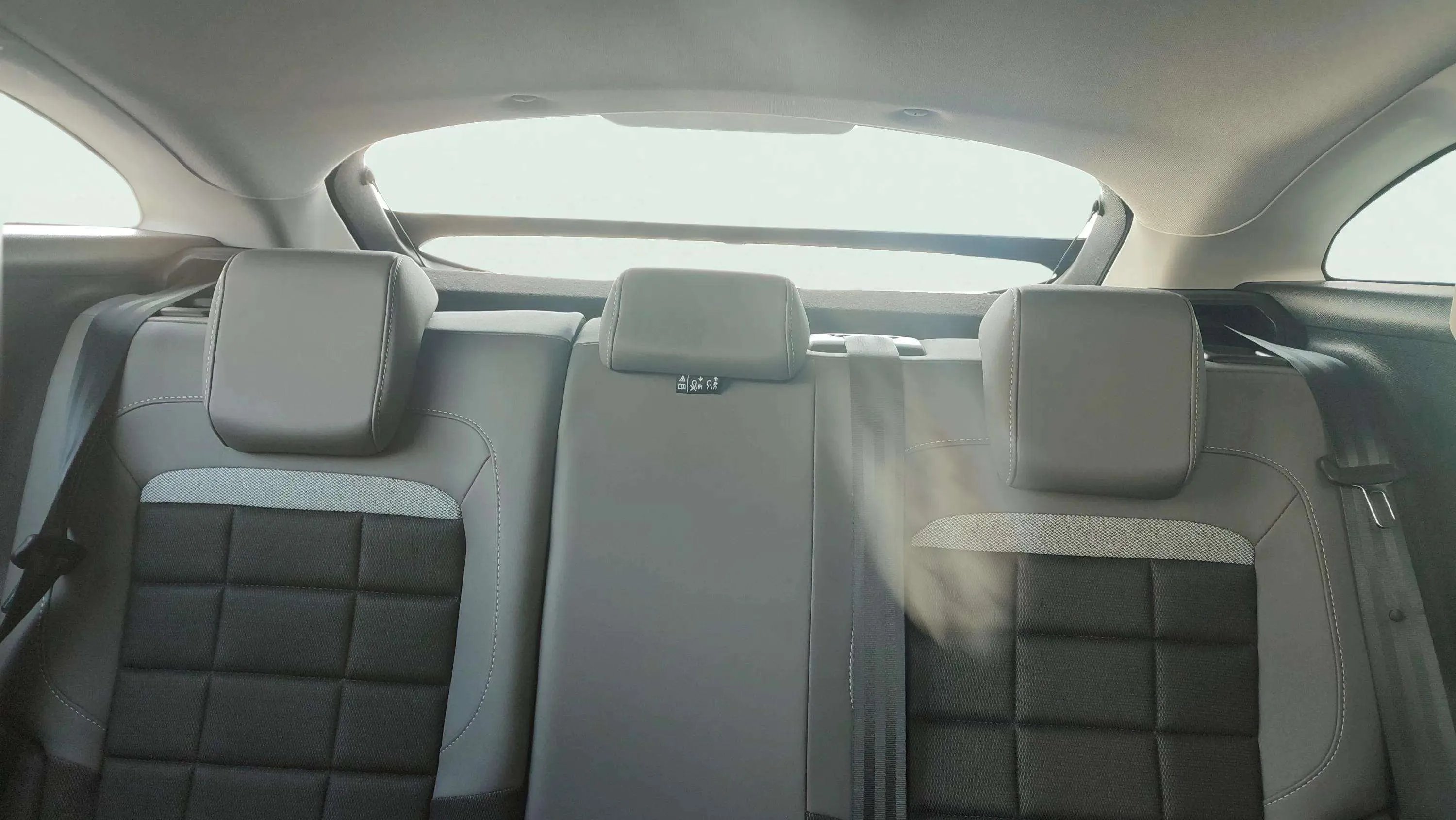 Citroën C4 Hybrid 136 e-DCS6 Plus - foto 13