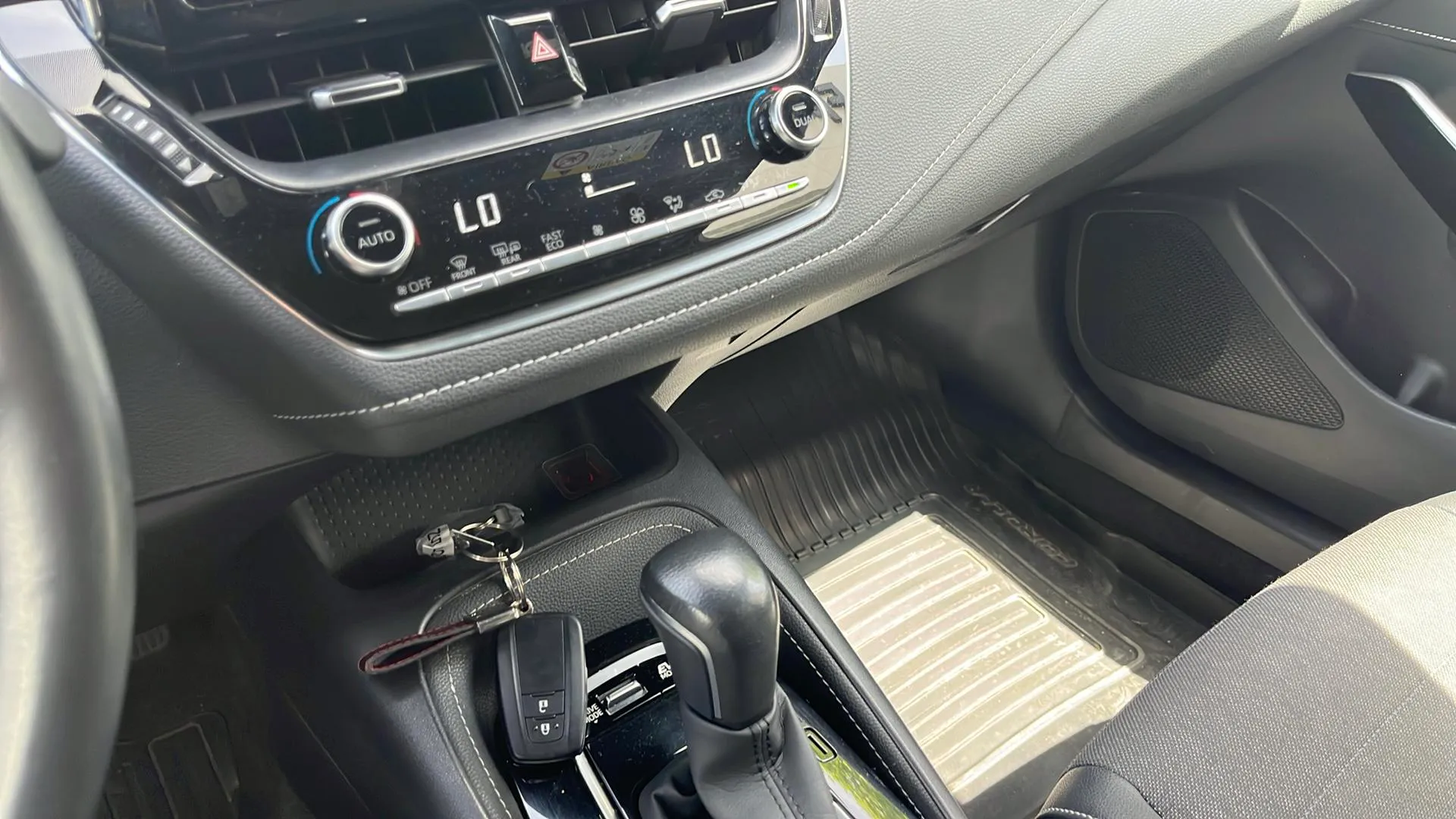 Toyota Corolla 2.0 180H Style E-CVT Touring Sport - foto 16