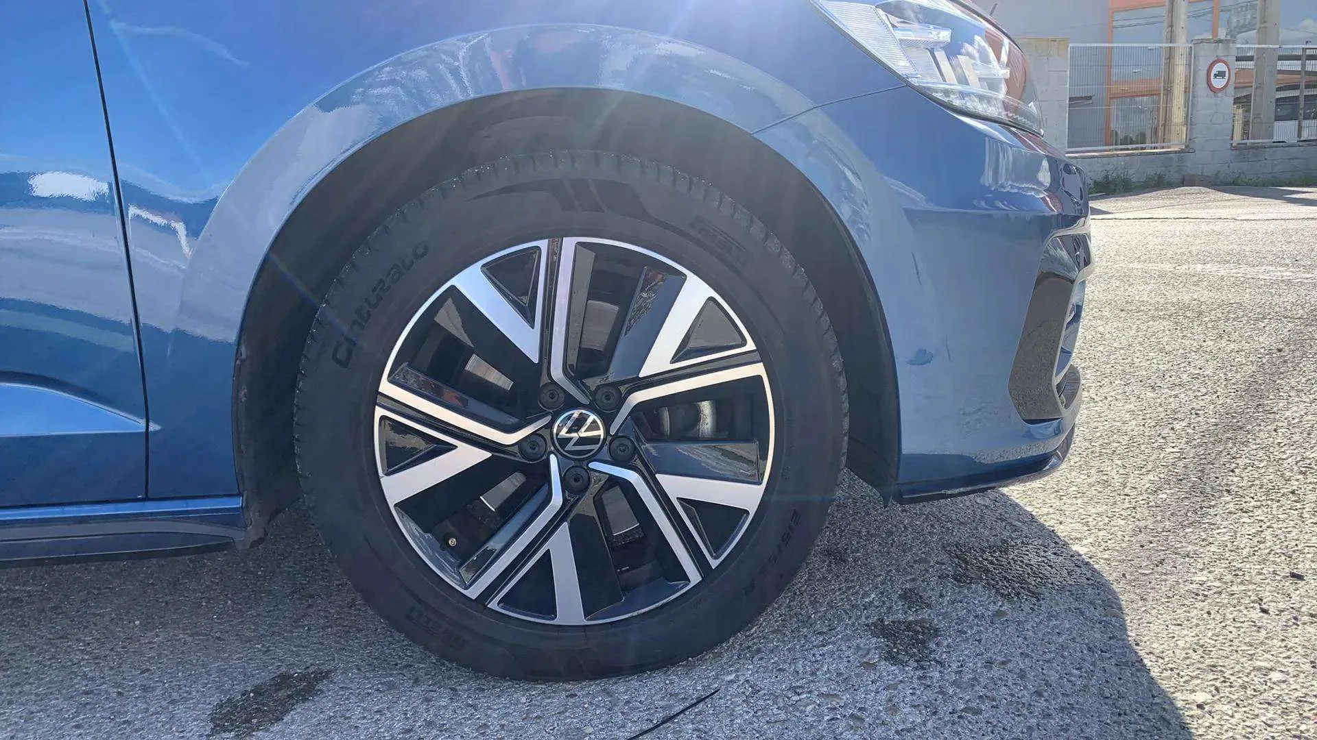 Volkswagen Touran Sport 2.0 TDI DSG - foto 6