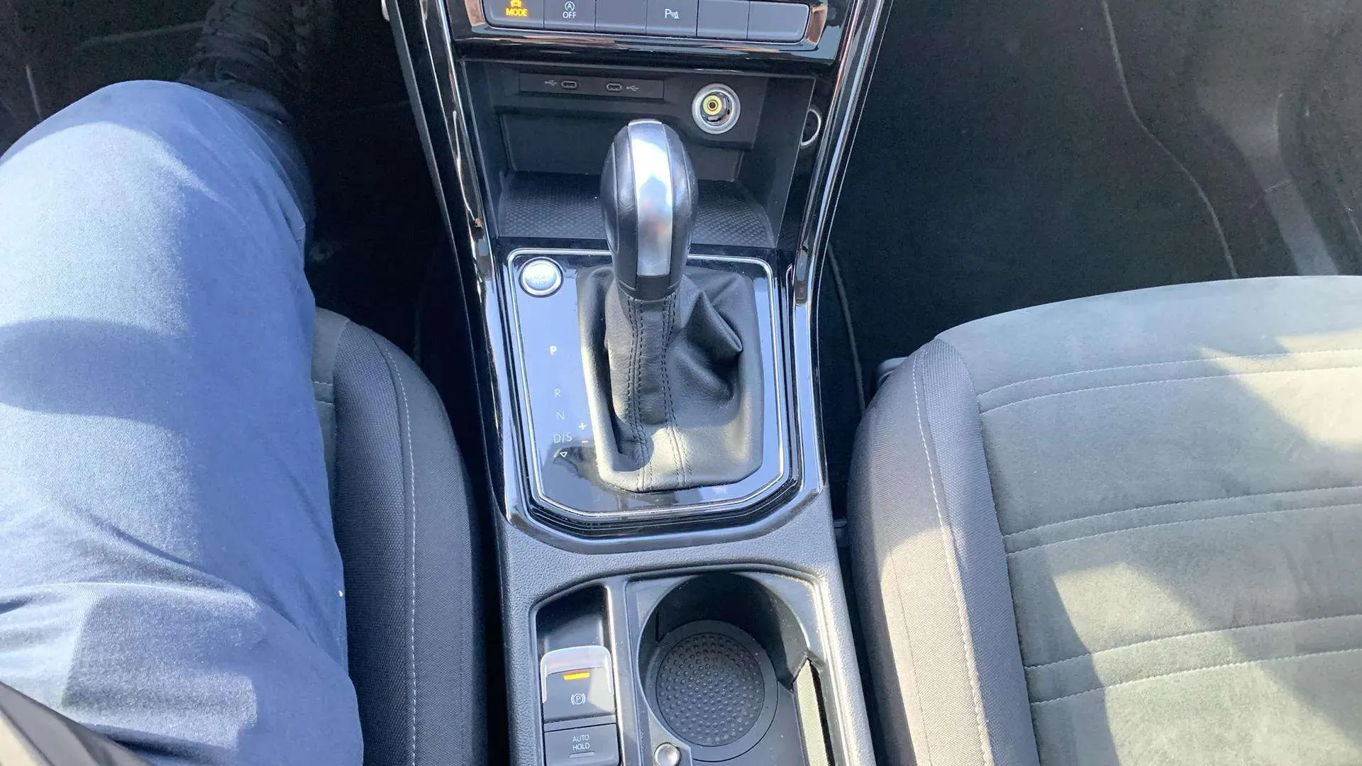 Volkswagen Touran Sport 2.0 TDI DSG - foto 18